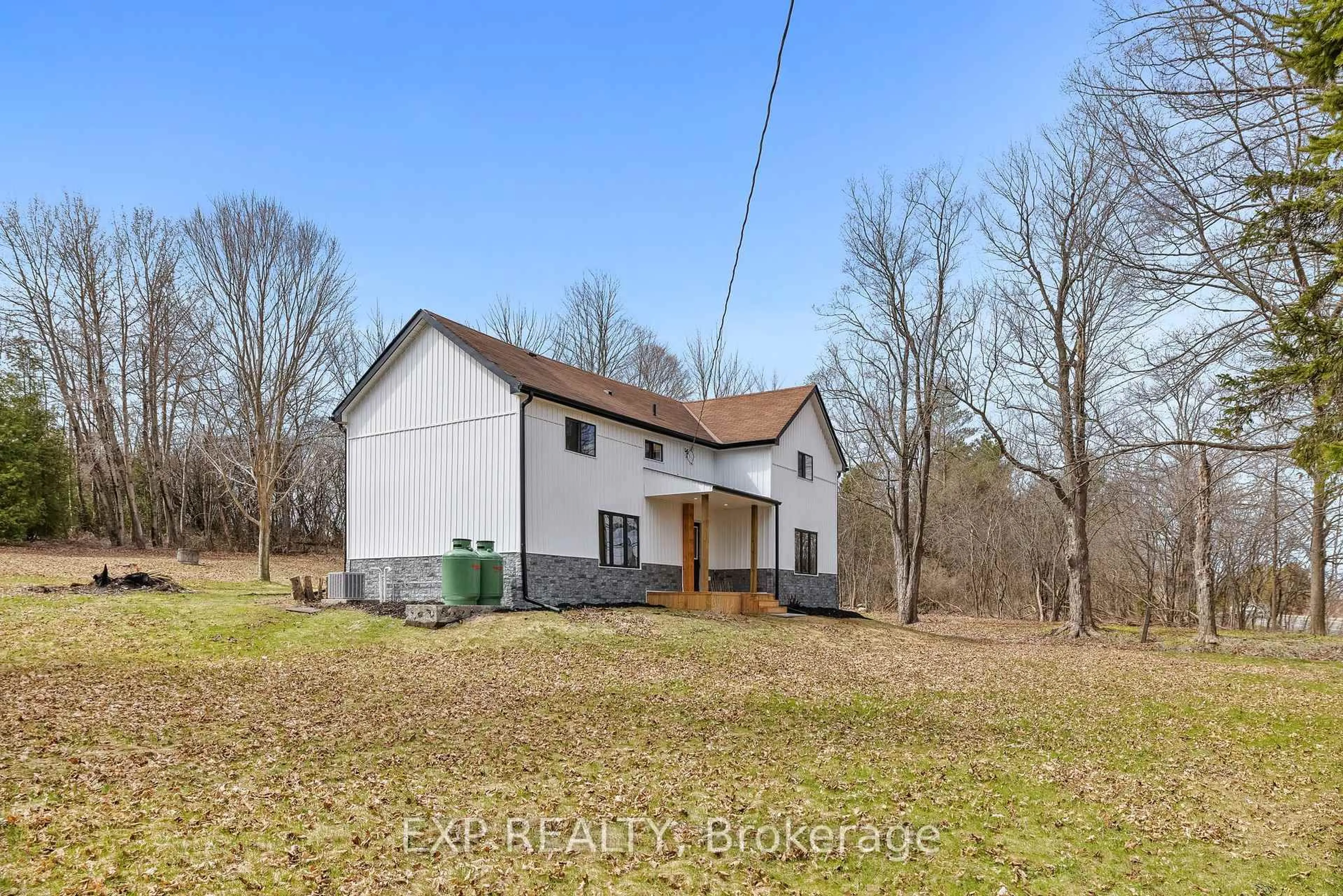 A pic from outside/outdoor area/front of a property/back of a property/a pic from drone, building for 10485 County 2 Rd, Alnwick/Haldimand Ontario K0K 2G0