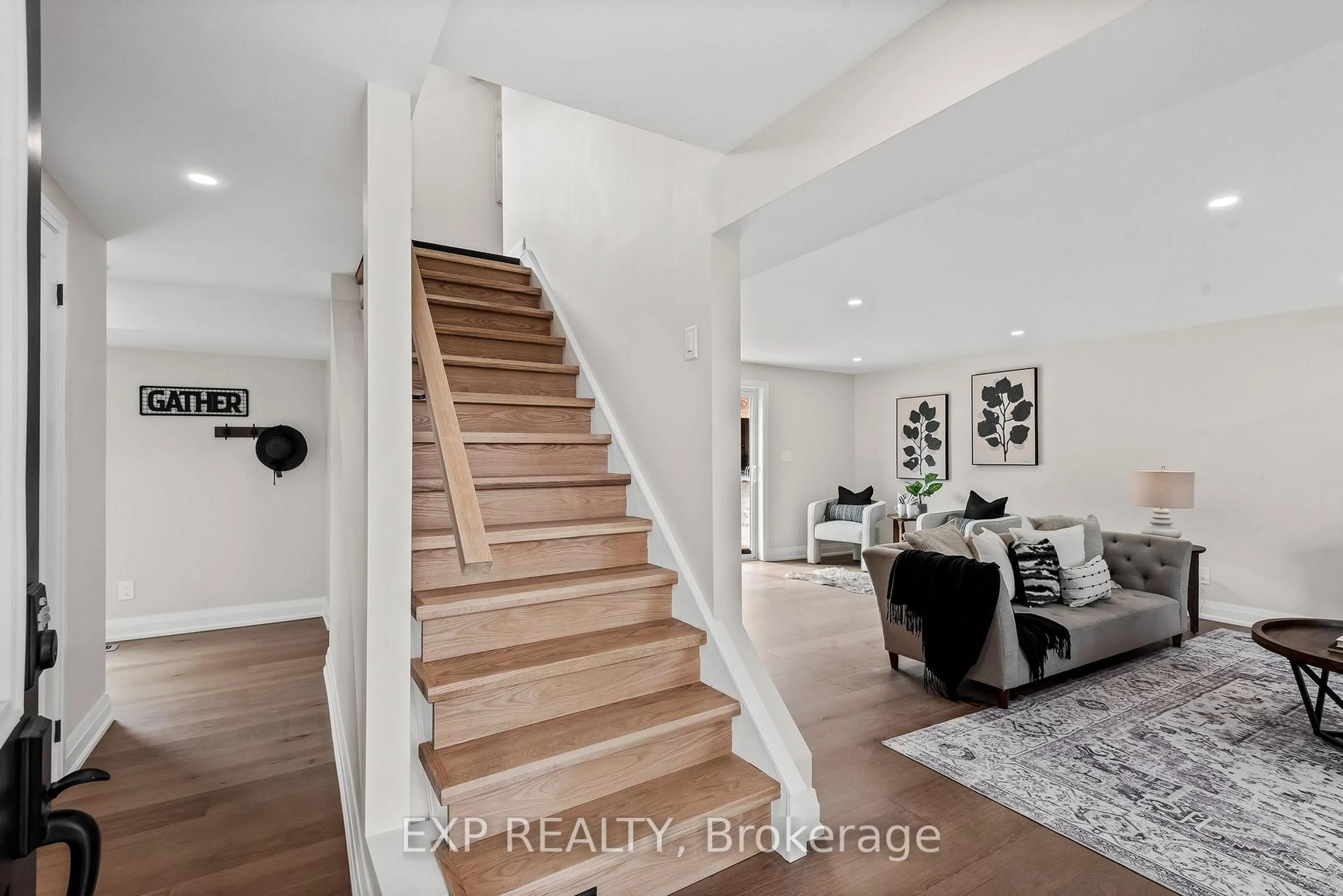 Indoor entryway for 10485 County 2 Rd, Alnwick/Haldimand Ontario K0K 2G0