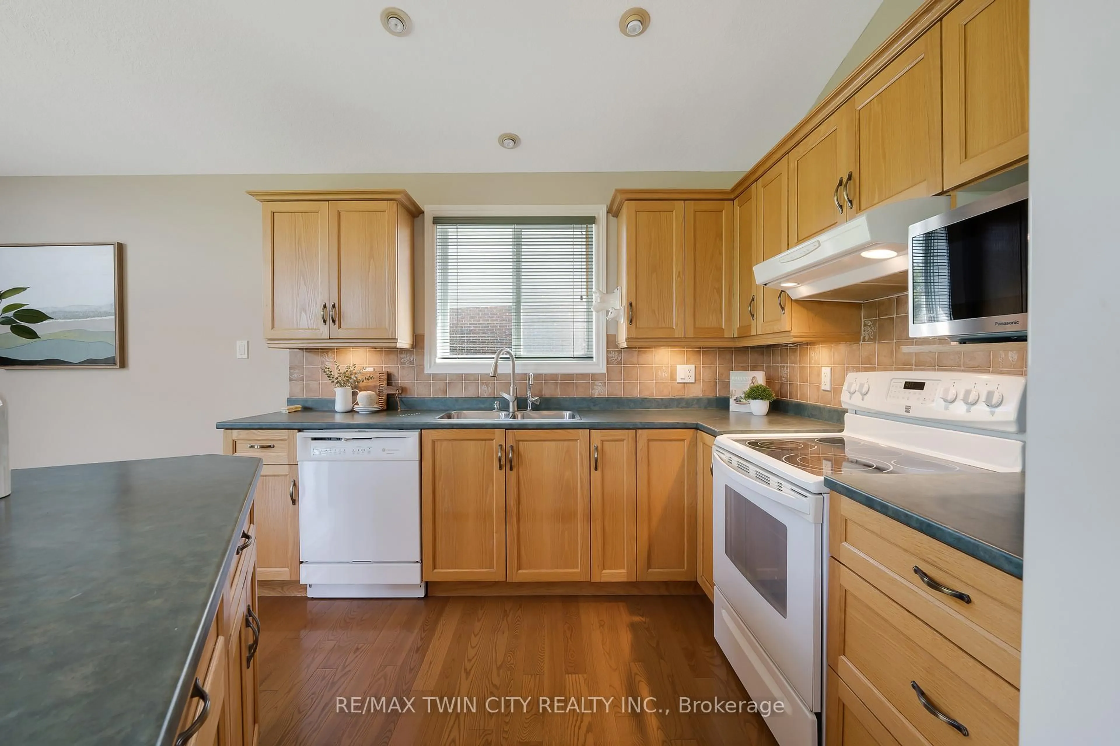 Standard kitchen, unknown for 3 Firella Pl, Wellesley Ontario N0B 2T0