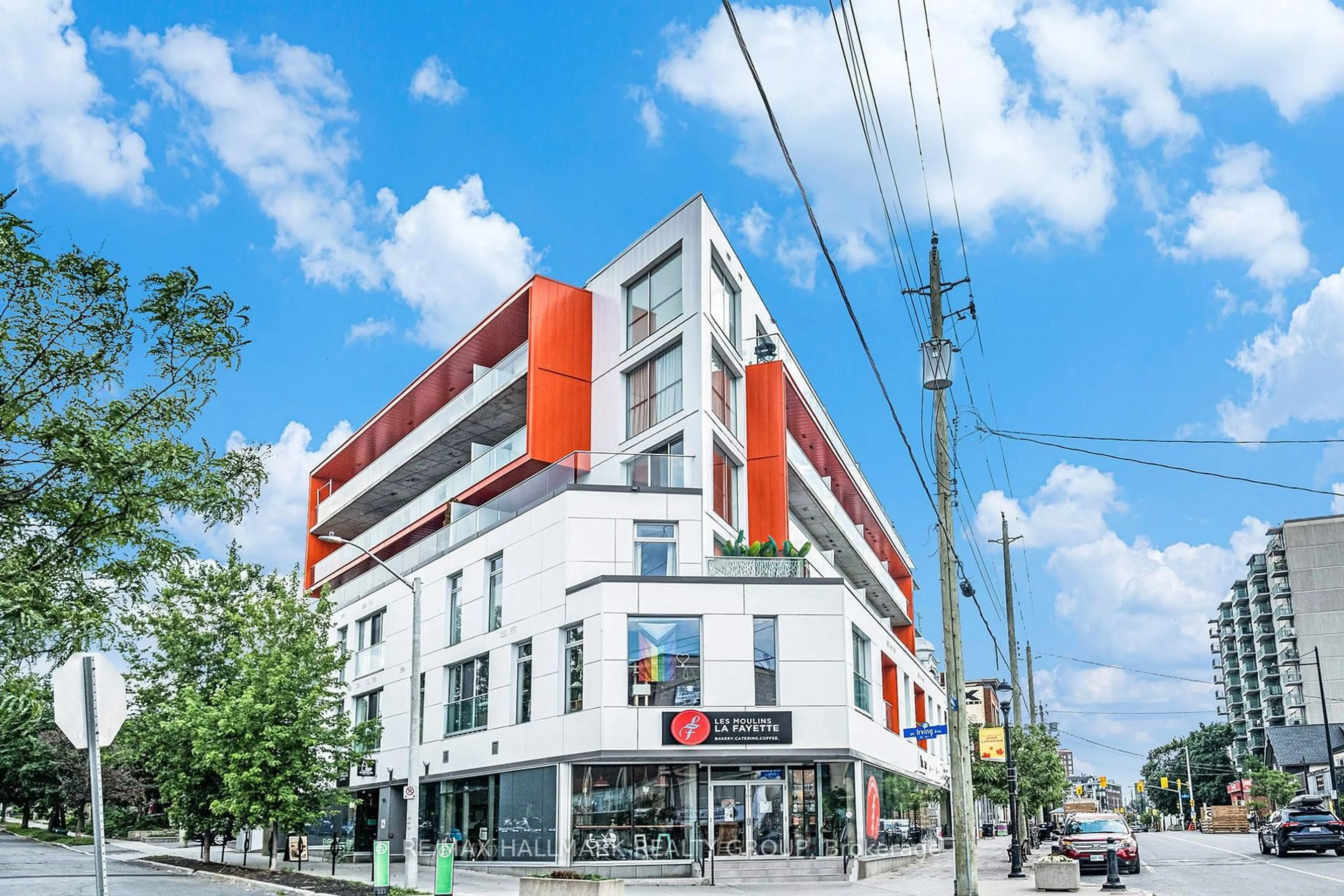 Patio, building for 1000 Wellington St #508, Ottawa Ontario K1Y 2X9