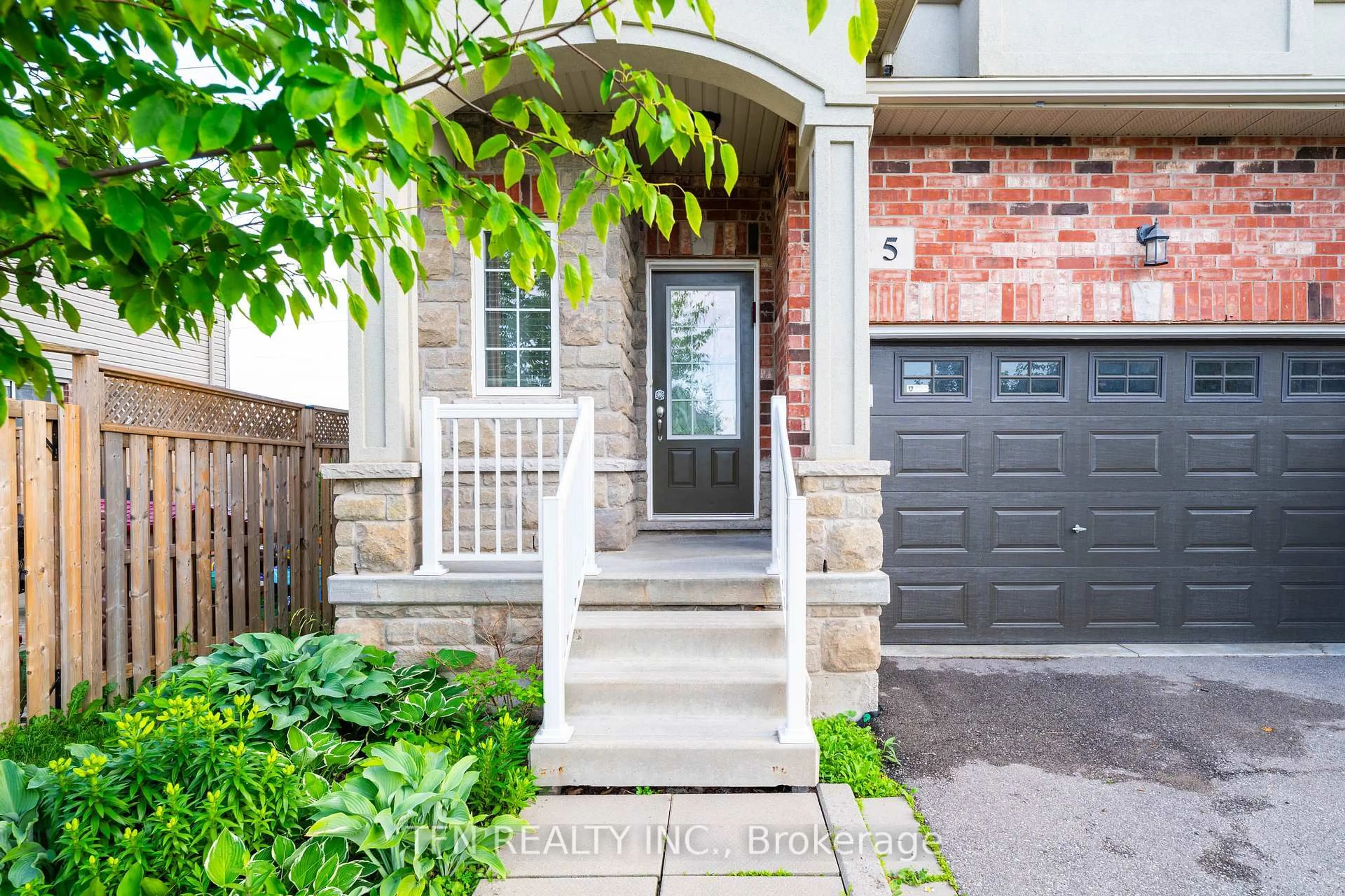 Unknown for 73 Medici Lane #5, Hamilton Ontario L9B 0H2