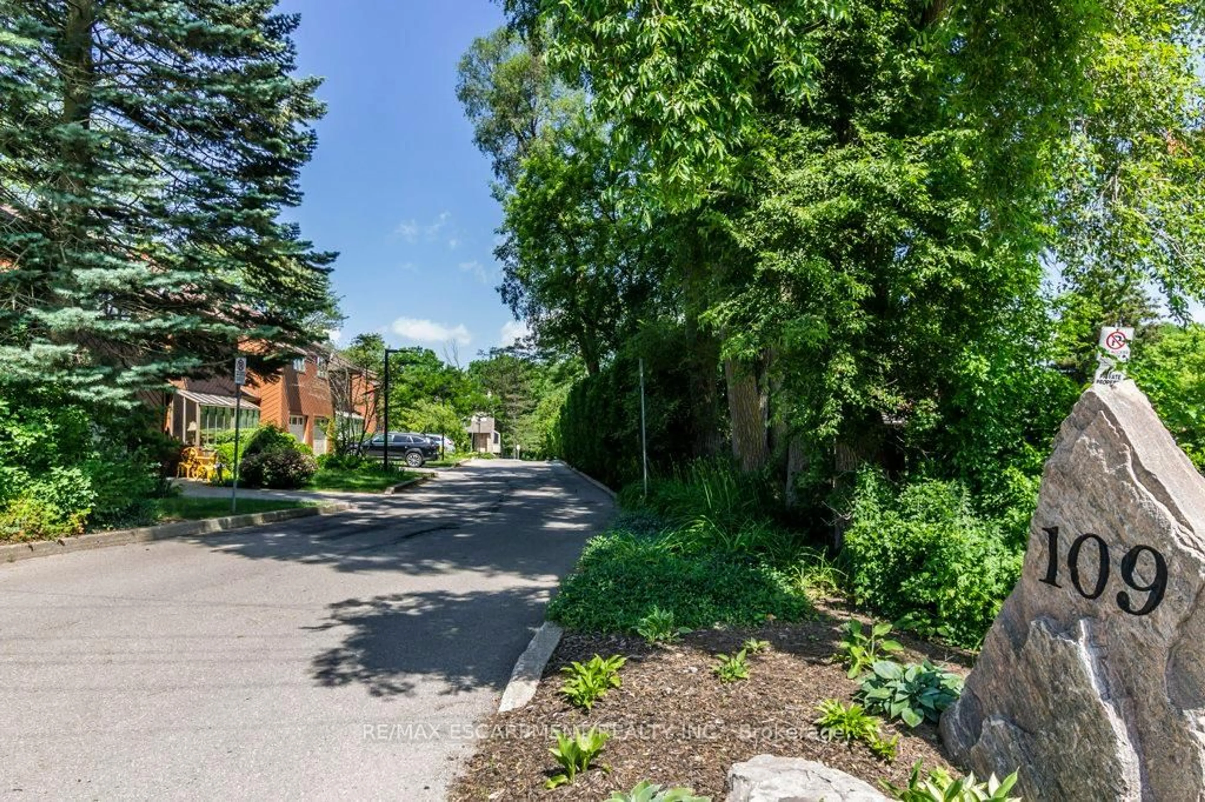 A pic from outside/outdoor area/front of a property/back of a property/a pic from drone, street for 109 Wilson St #14, Hamilton Ontario L9G 1N4