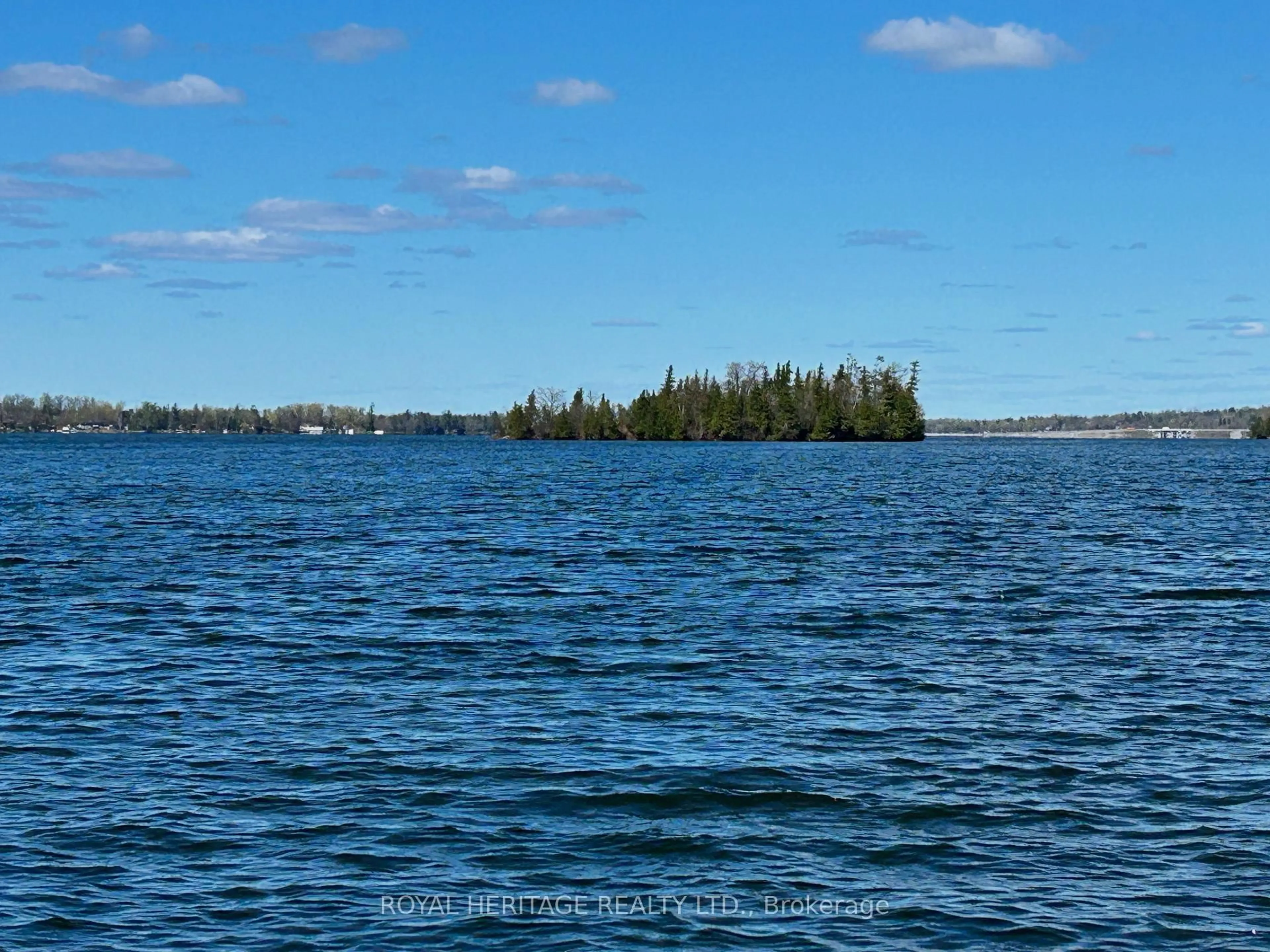 Blurry image for 837 Fife's Bay Marina Lane, Selwyn Ontario K9J 6X3