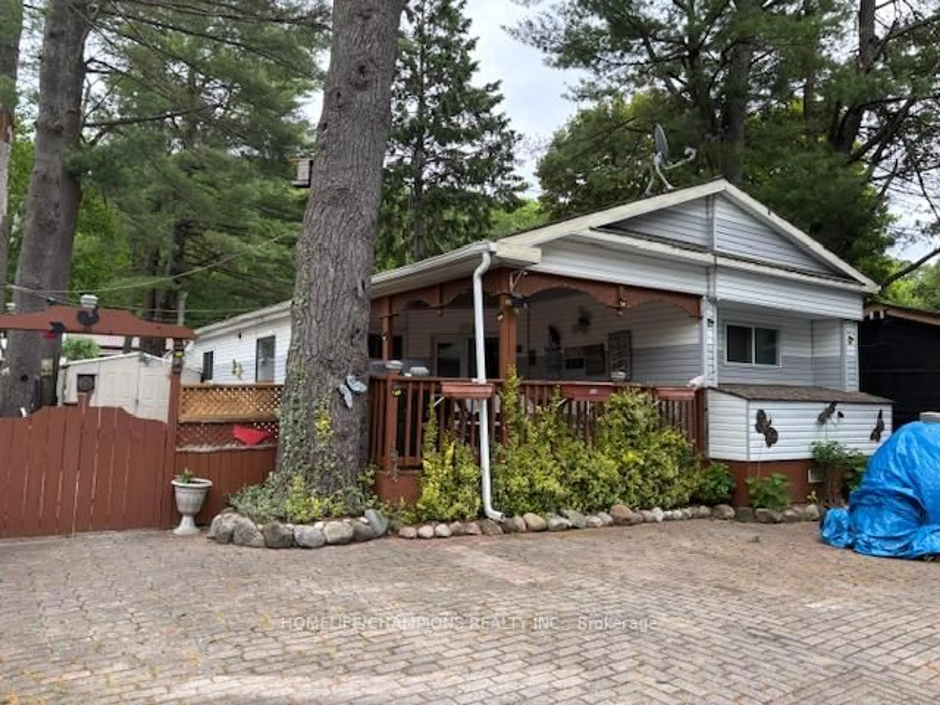 Home with vinyl exterior material, mountain view for 248 Pinnacle Hill Rd #33, Alnwick/Haldimand Ontario K0K 1M0