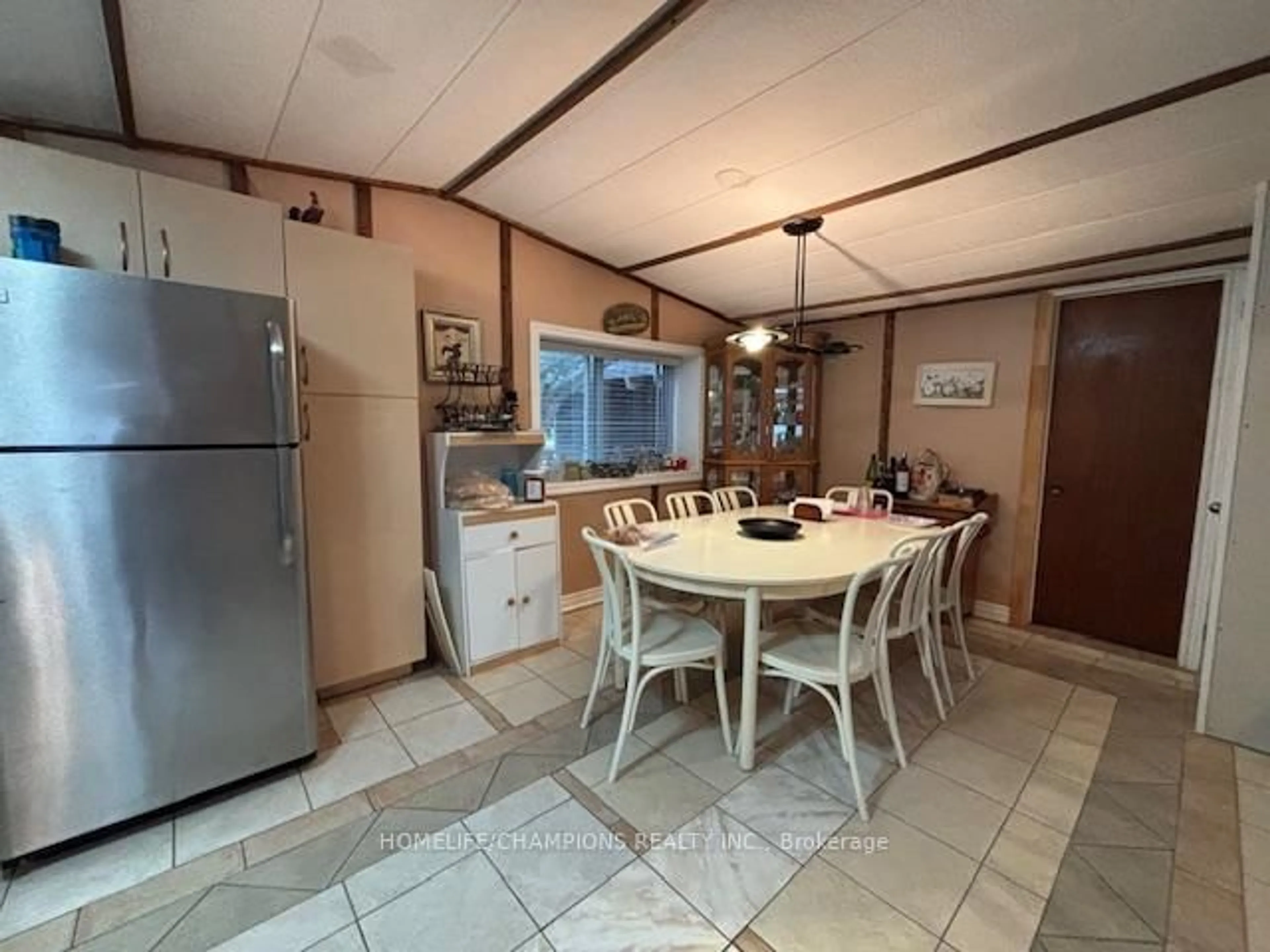Dining room, ceramic/tile floor for 248 Pinnacle Hill Rd #33, Alnwick/Haldimand Ontario K0K 1M0