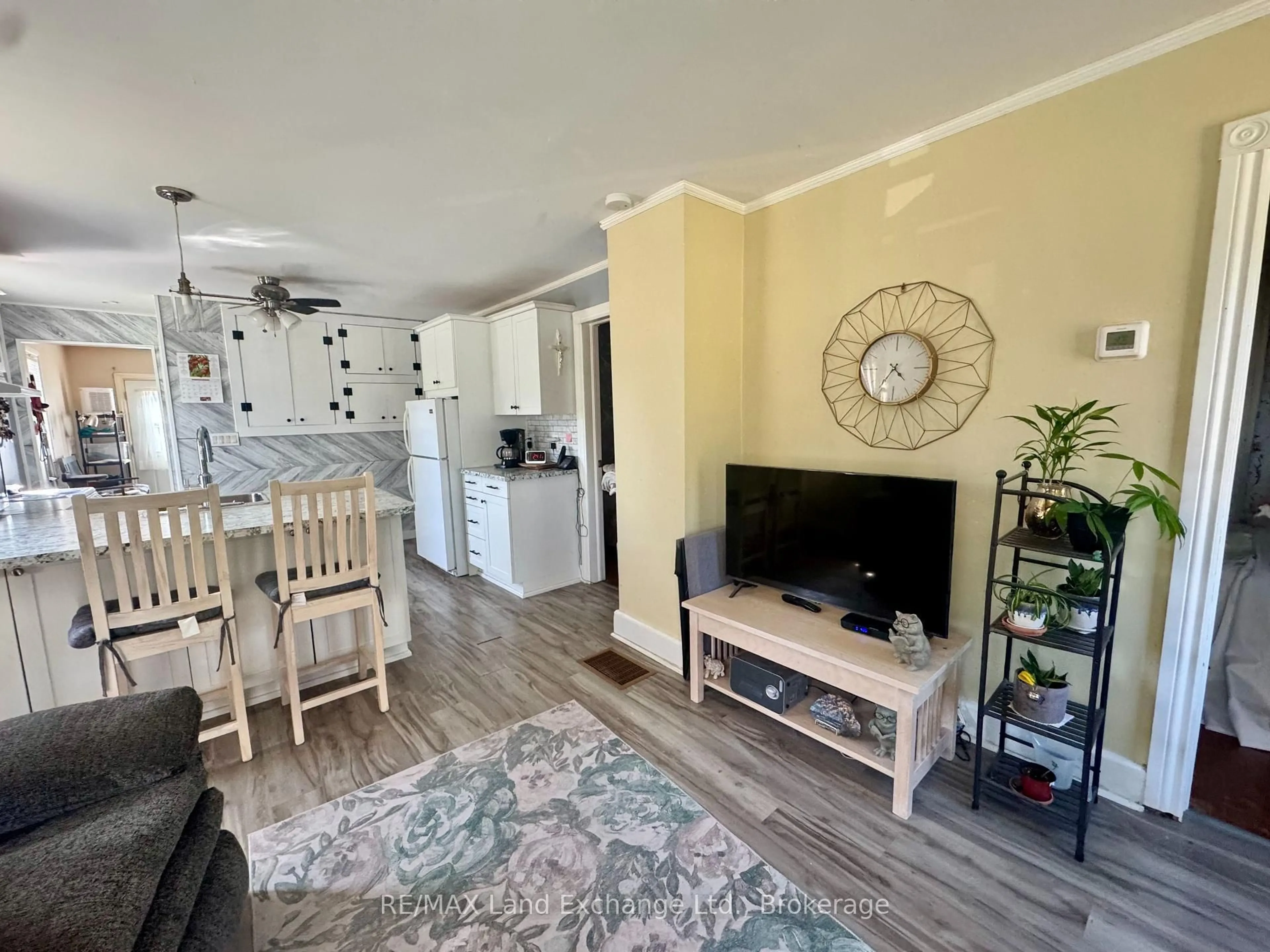 Living room with furniture, unknown for 149 Victoria St, Saugeen Shores Ontario N0H 2L0