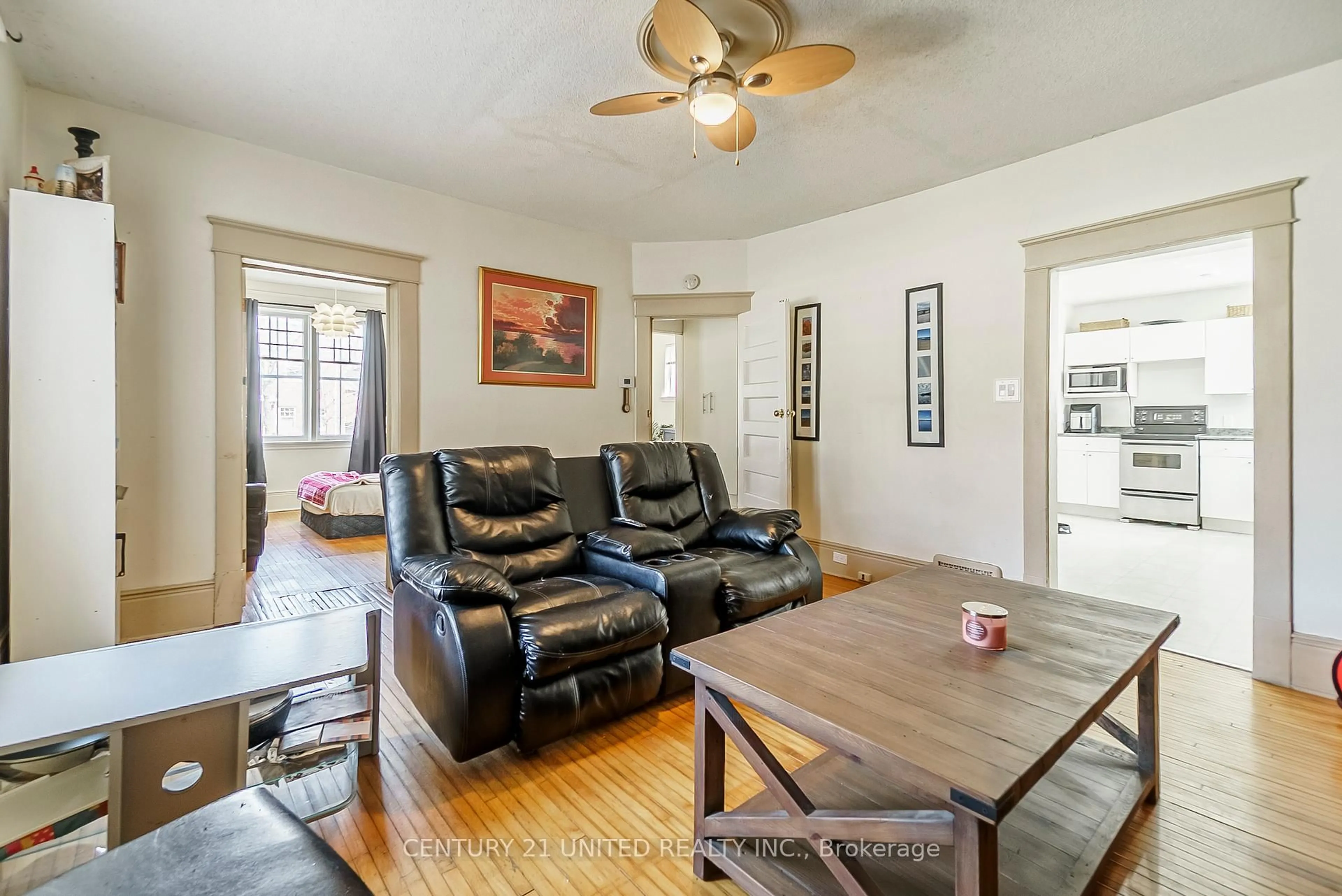 Living room with furniture, unknown for 319 Elias Ave, Peterborough Central Ontario K9J 5G8