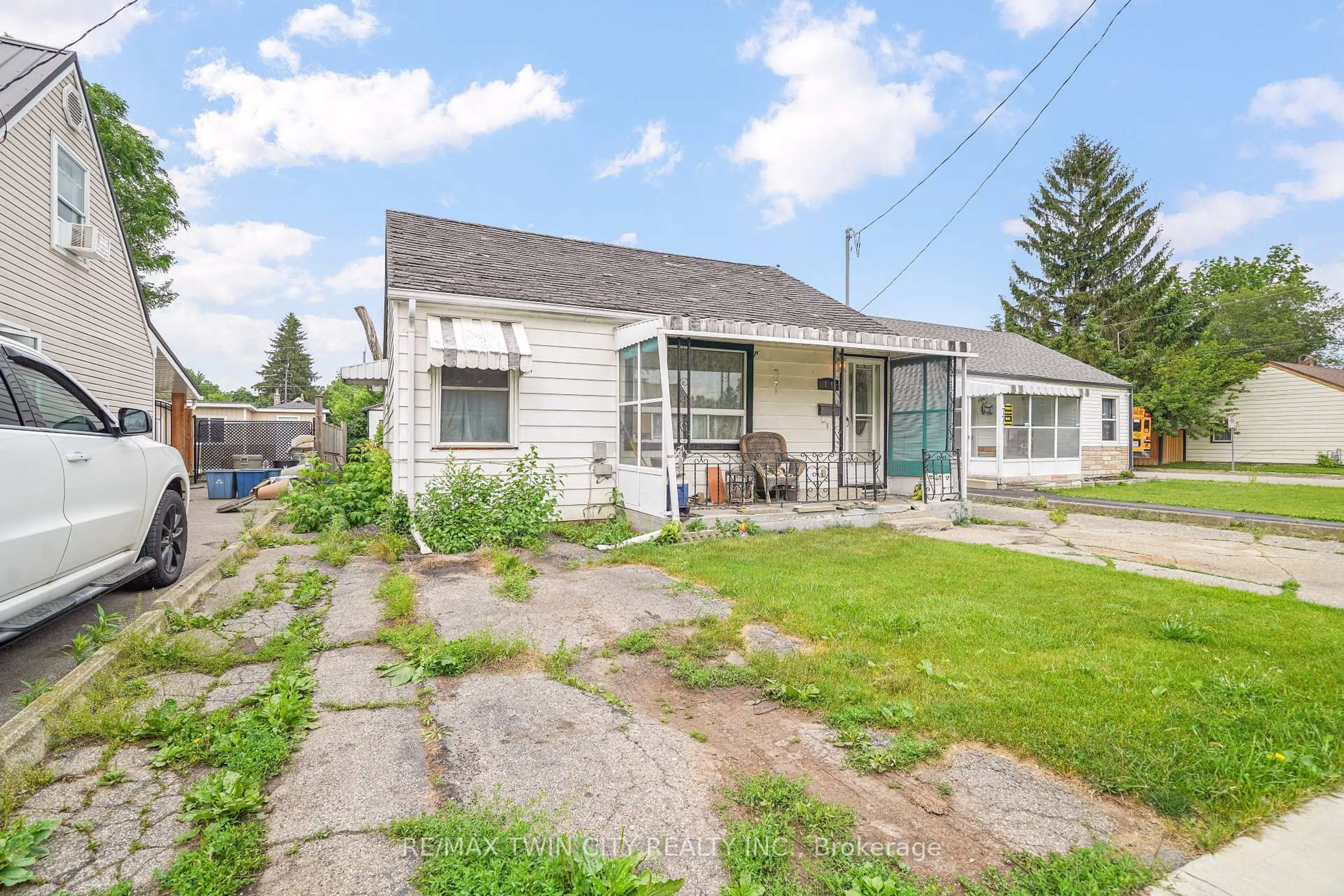 Unknown for 79 Salisbury Ave, Brantford Ontario N3S 1N1