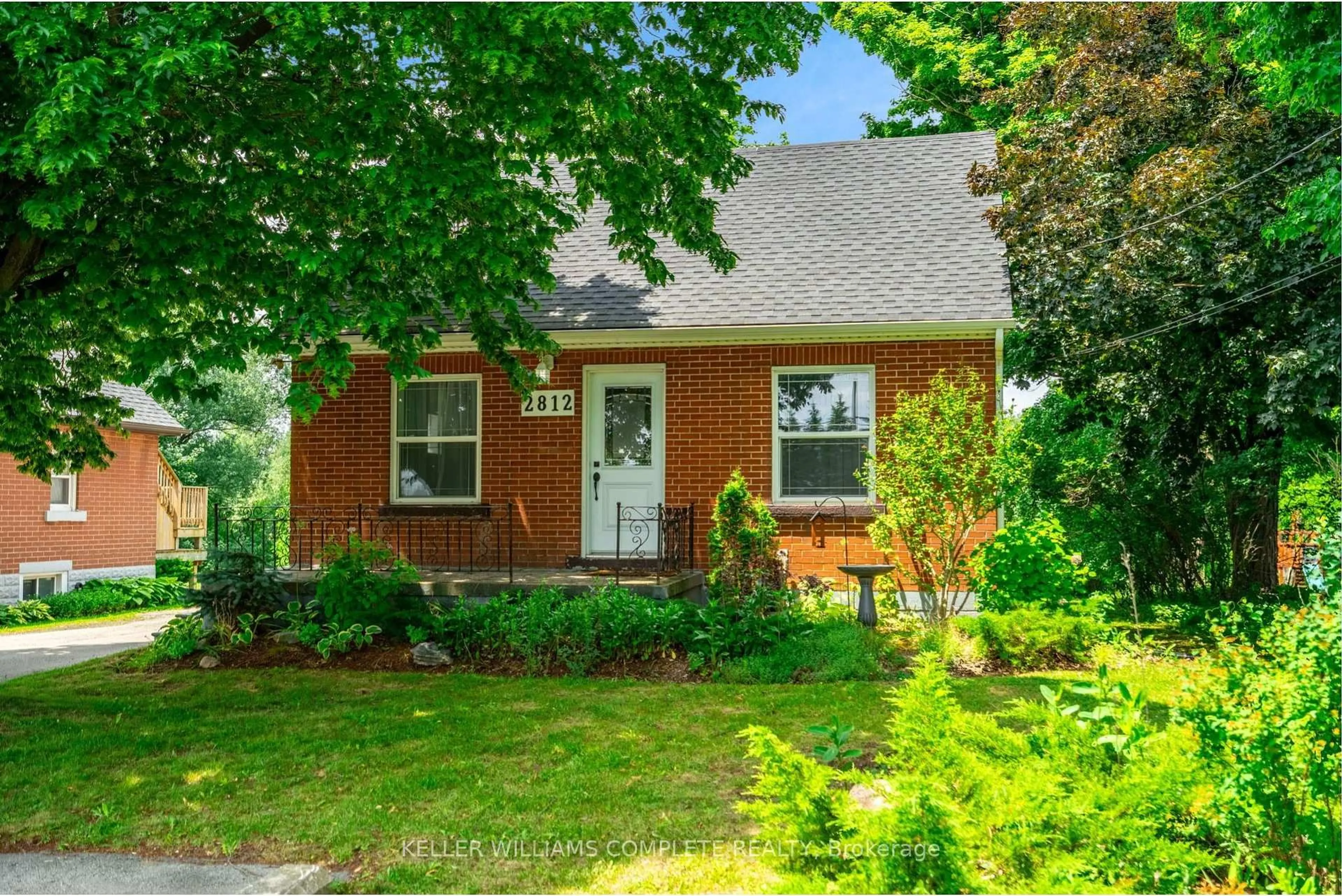 Home with brick exterior material, street for 2812 Upper James St, Hamilton Ontario L0R 1W0