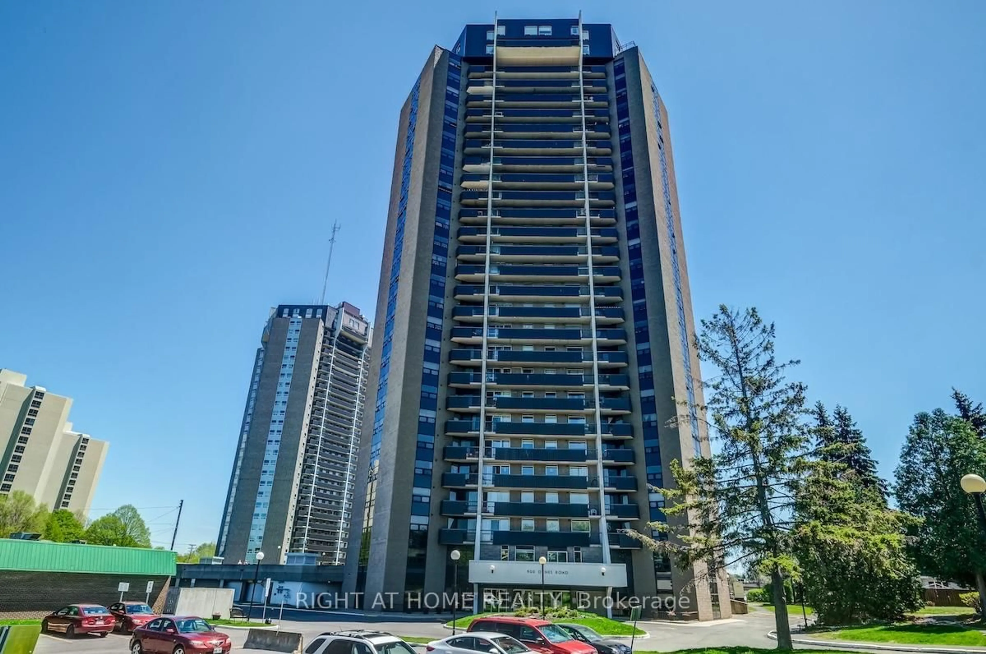 Unknown for 900 Dynes Rd #1706, Ottawa Ontario K2C 3L6