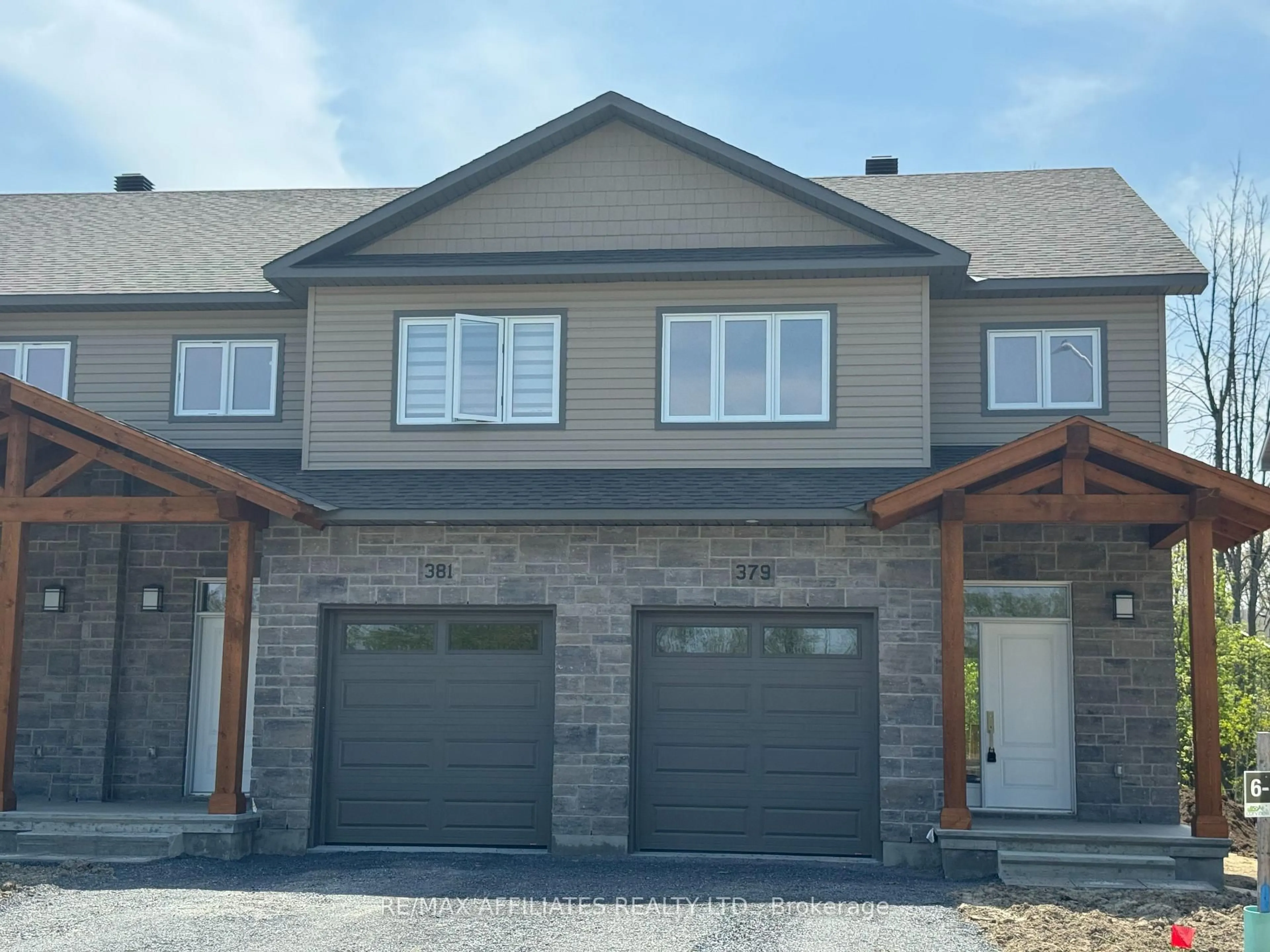 Home with brick exterior material, street for 359 VOYAGEUR Pl, Russell Ontario K0A 1W0