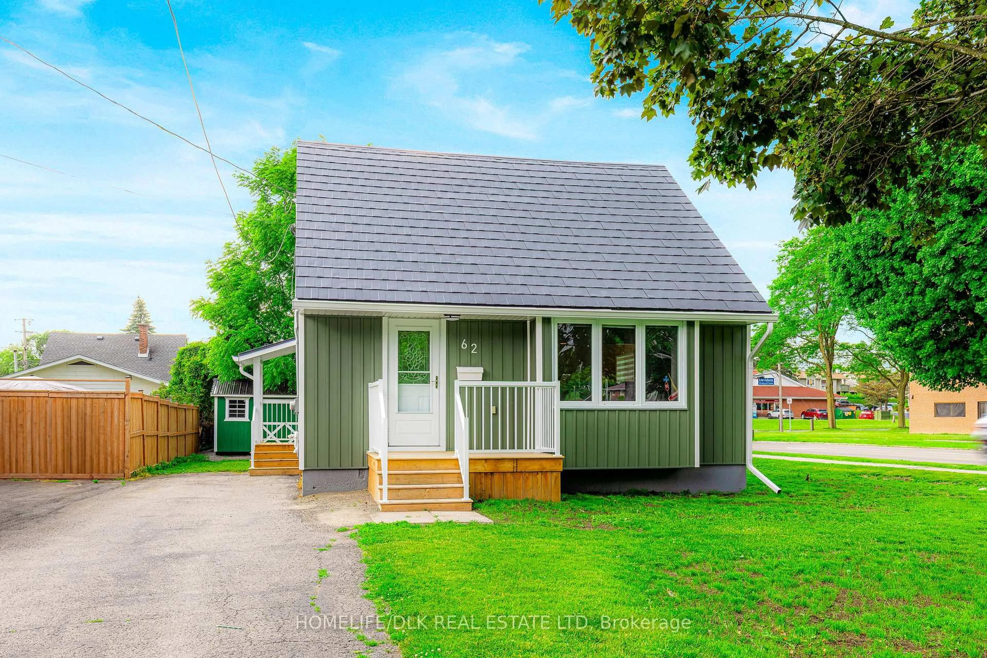 Home with vinyl exterior material, street for 62 Glengarry Rd, Brockville Ontario K6V 2N4