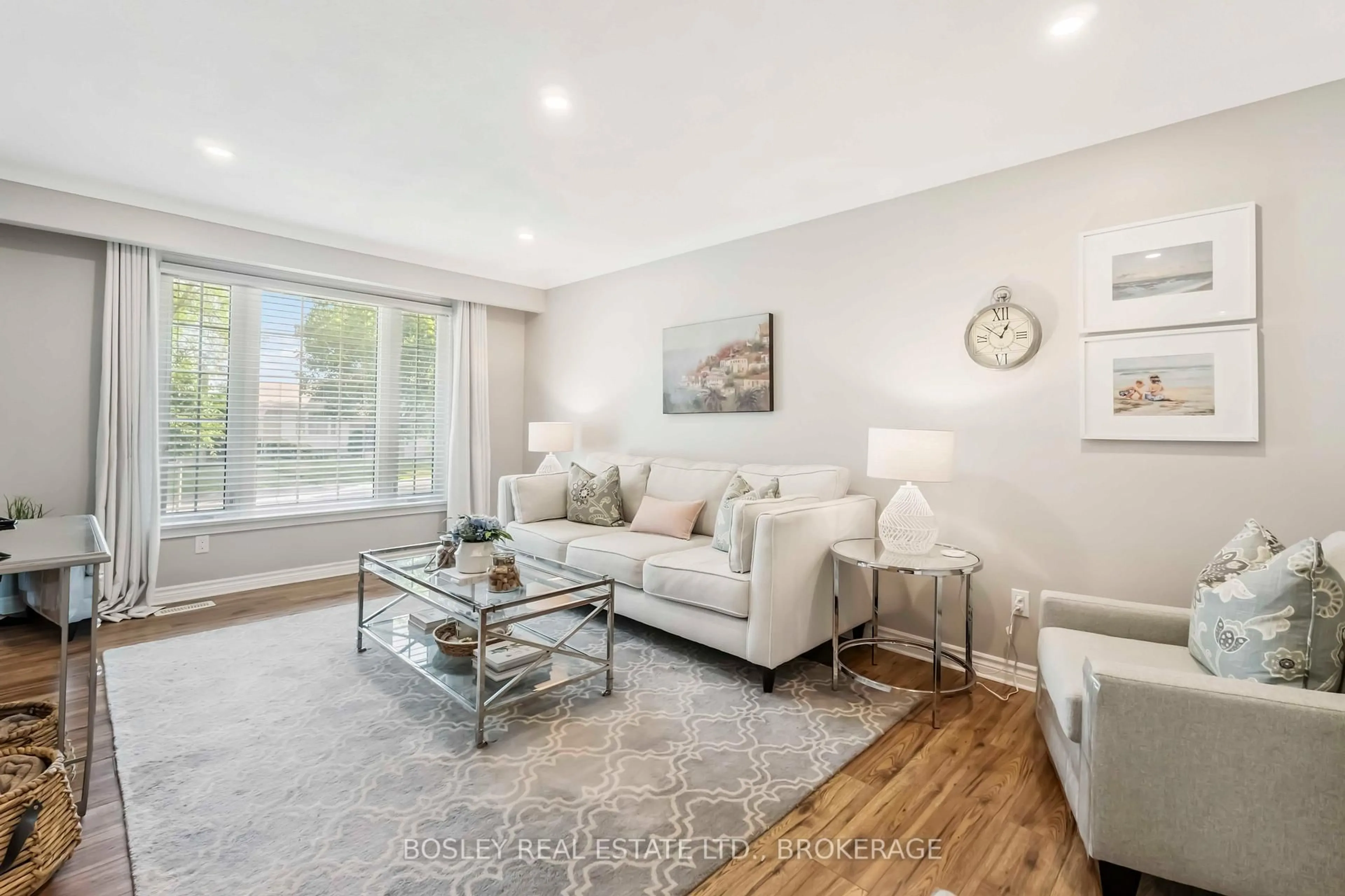 Living room with furniture, unknown for 46 Fir Ave, St. Catharines Ontario L2P 1C2