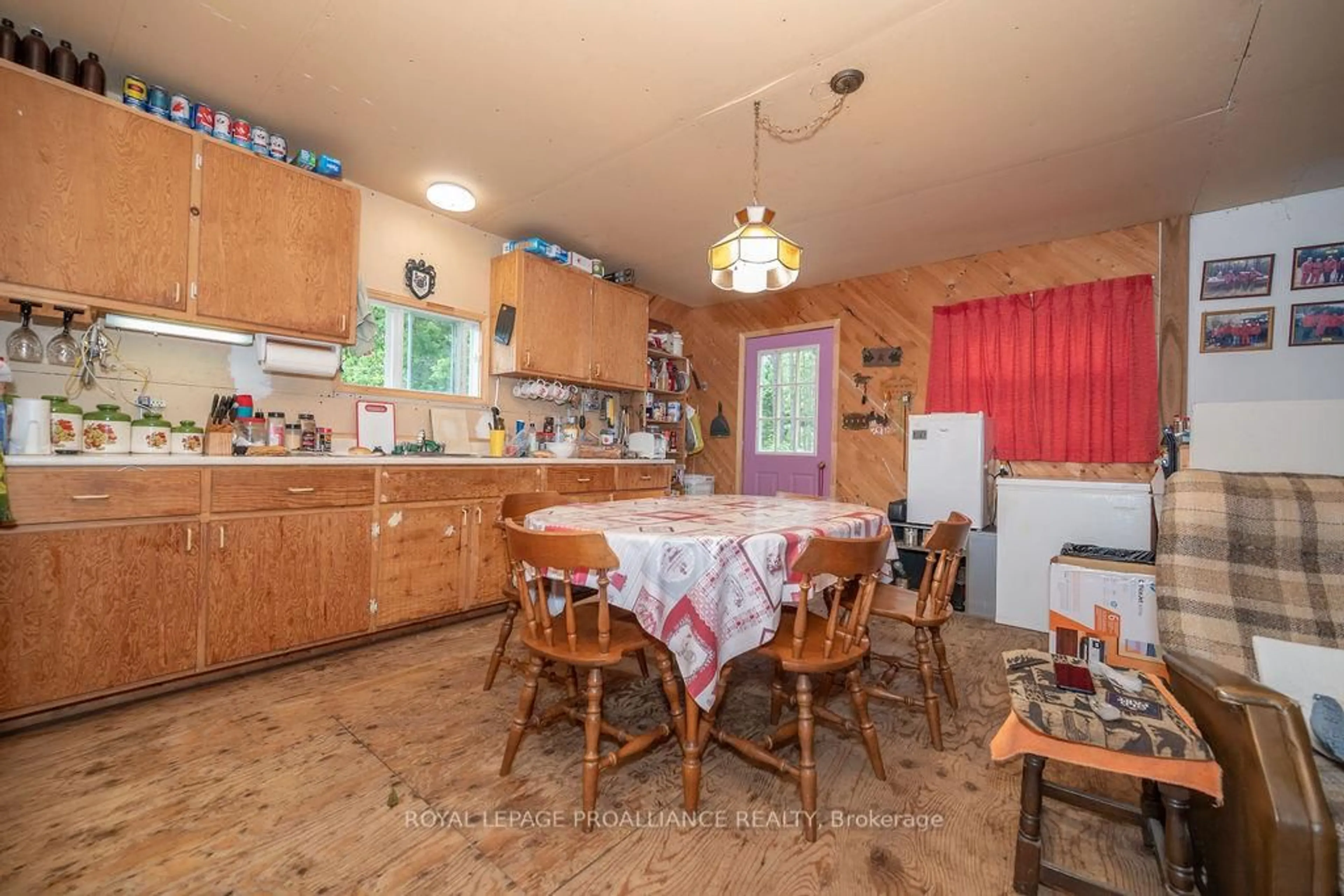 Standard kitchen, unknown for 273 Tower Rd, Cloyne Ontario K0H 1K0