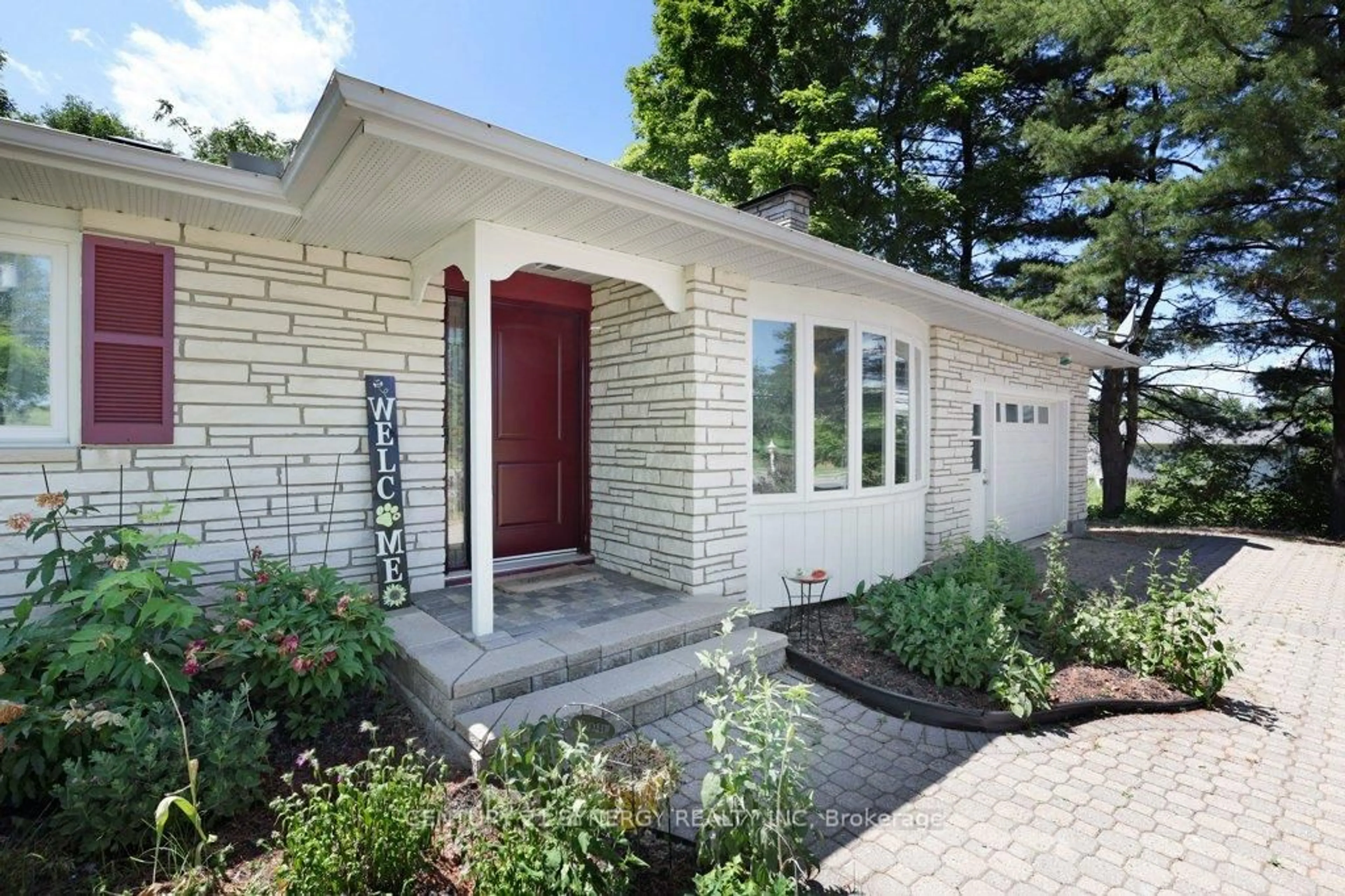 Home with brick exterior material, street for 1106 Dunning Rd, Orleans Ontario K4C 1P5