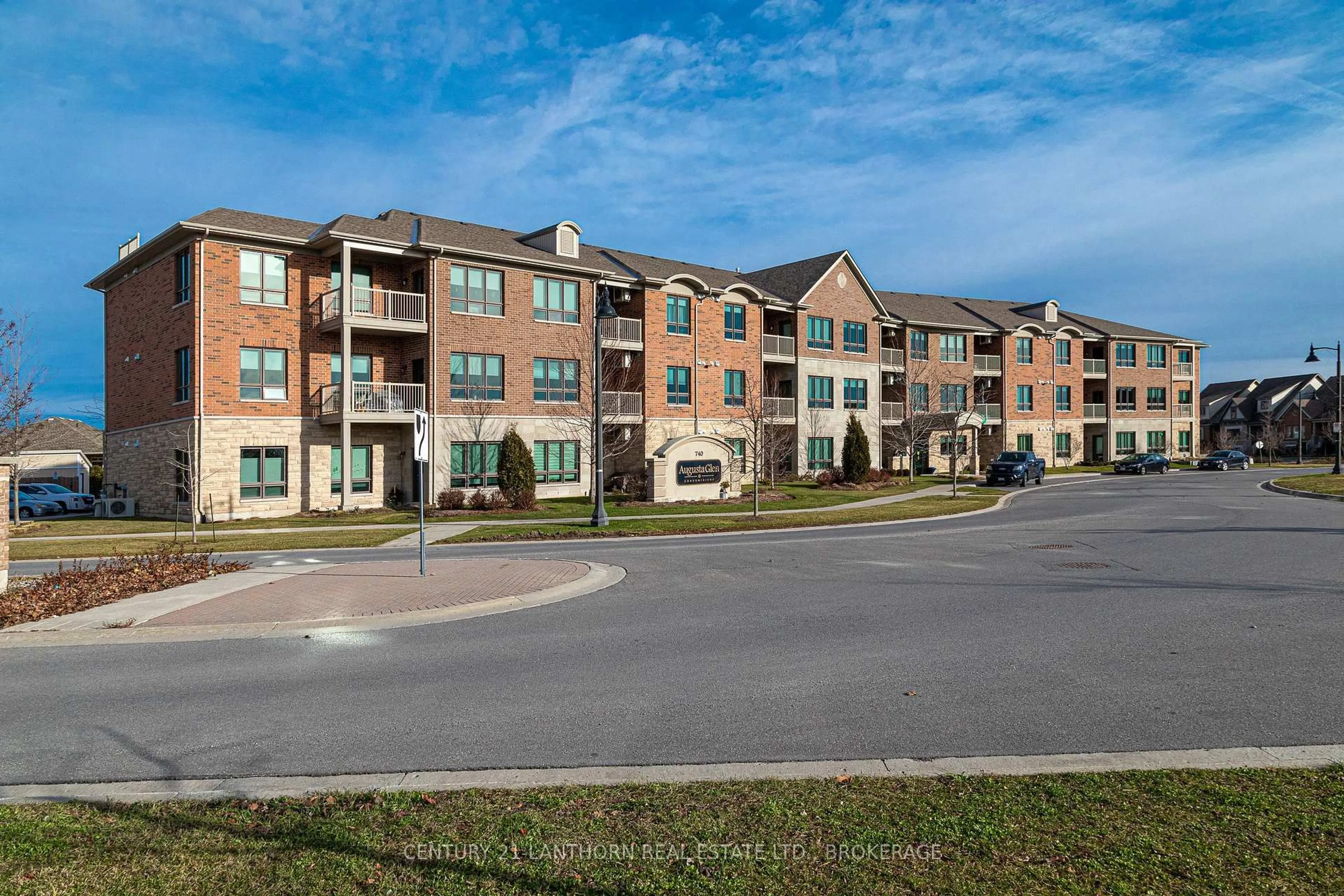 A pic from outside/outdoor area/front of a property/back of a property/a pic from drone, building for 740 Augusta Dr #307, Kingston Ontario K7P 0R5