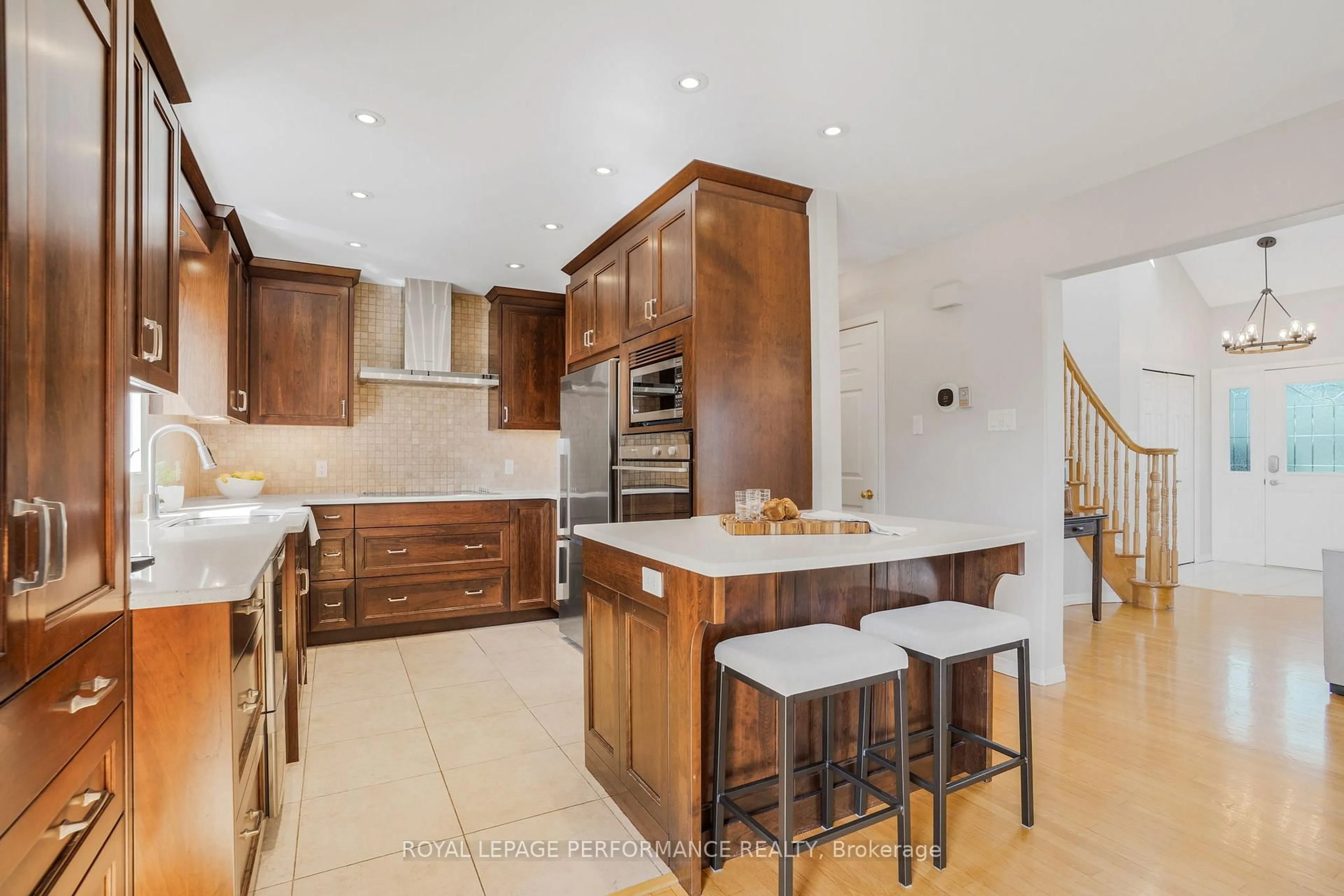 Open concept kitchen, ceramic/tile floor for 815 St Isidore St, Casselman Ontario K0A 1M0
