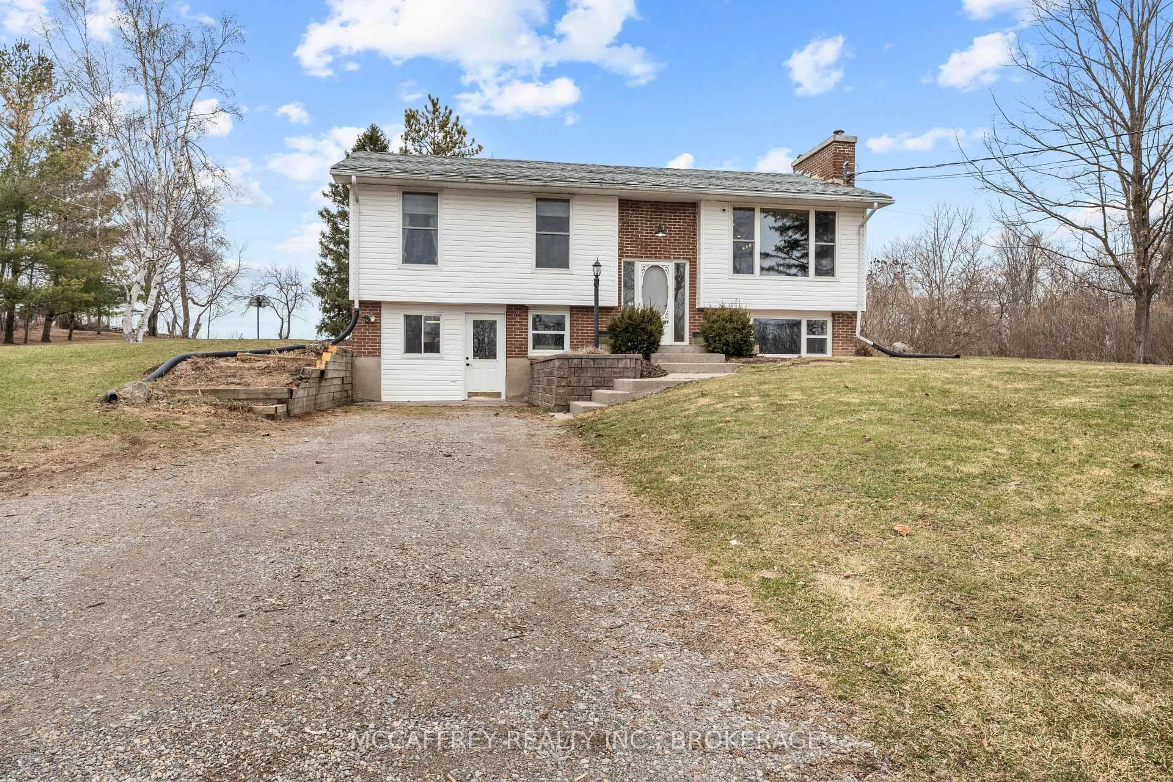 A pic from outside/outdoor area/front of a property/back of a property/a pic from drone, street for 25 Jones St, Tamworth Ontario K0K 3G0