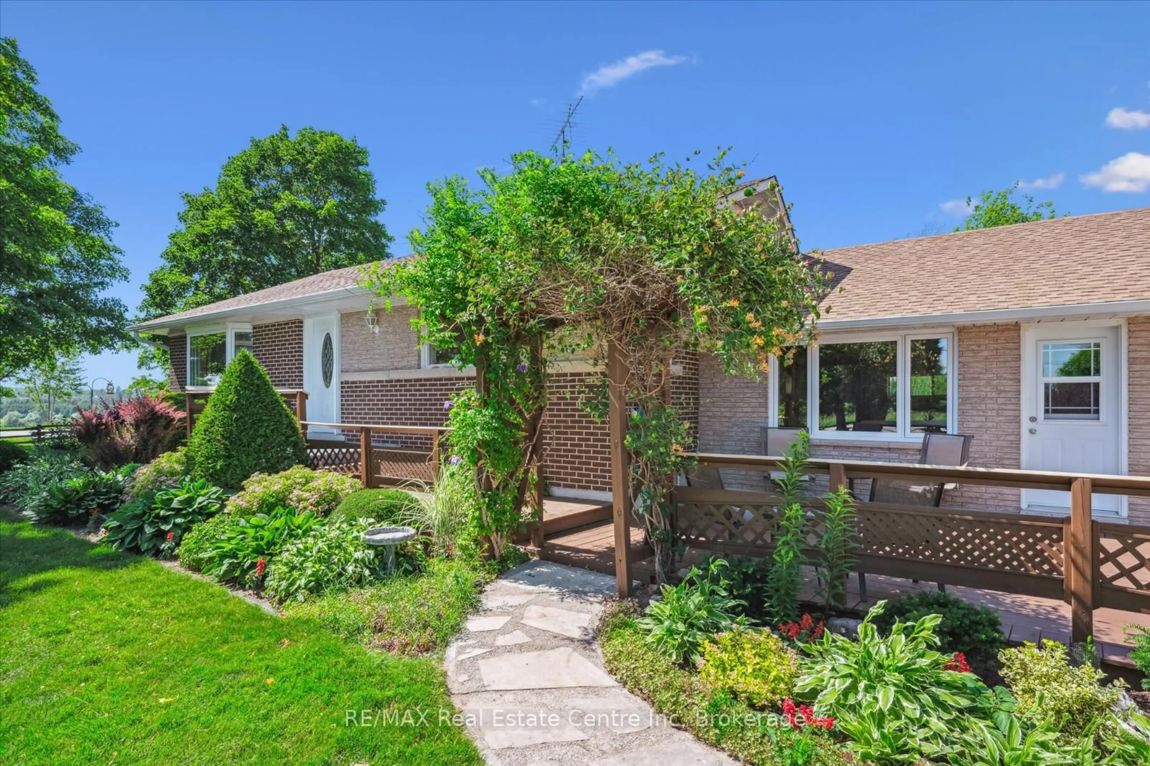 Home with brick exterior material, street for 6618 Laird Rd, Guelph Ontario N1H 6J3