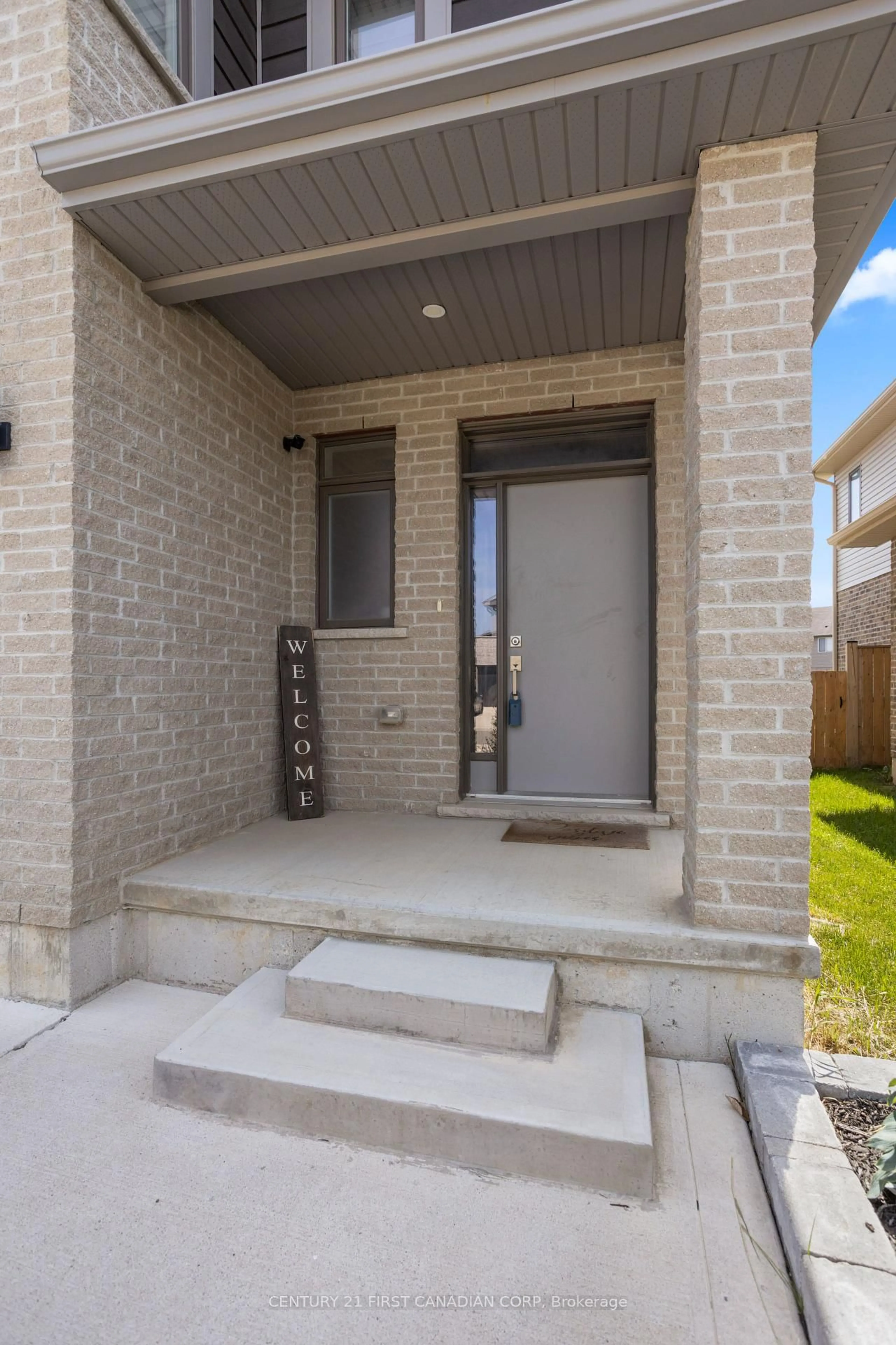 Home with brick exterior material, street for 2428 Irish Moss Rd, London South Ontario N6M 0H6