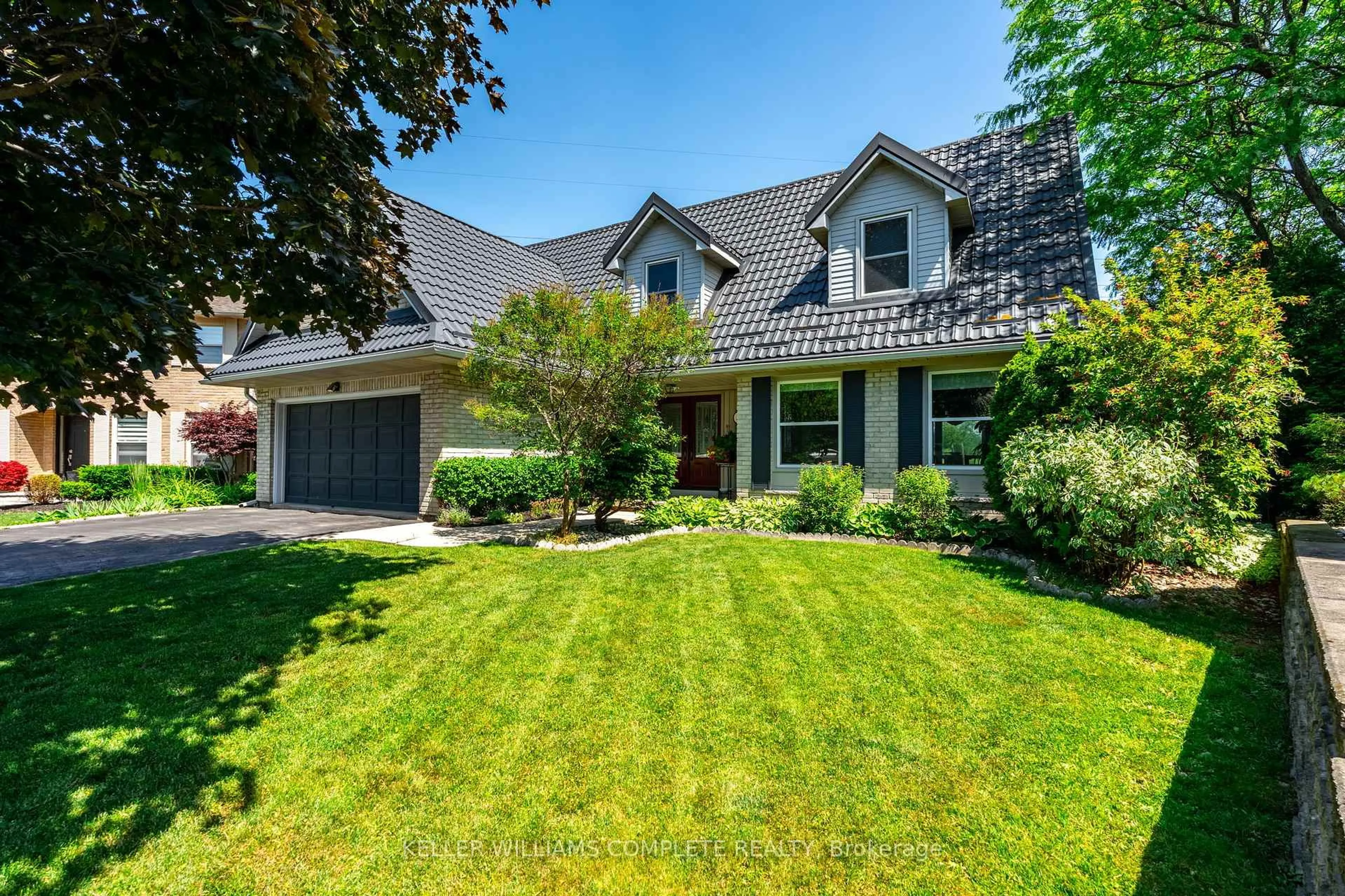 Unknown for 16 Sunflower Cres, Hamilton Ontario L9K 1C2