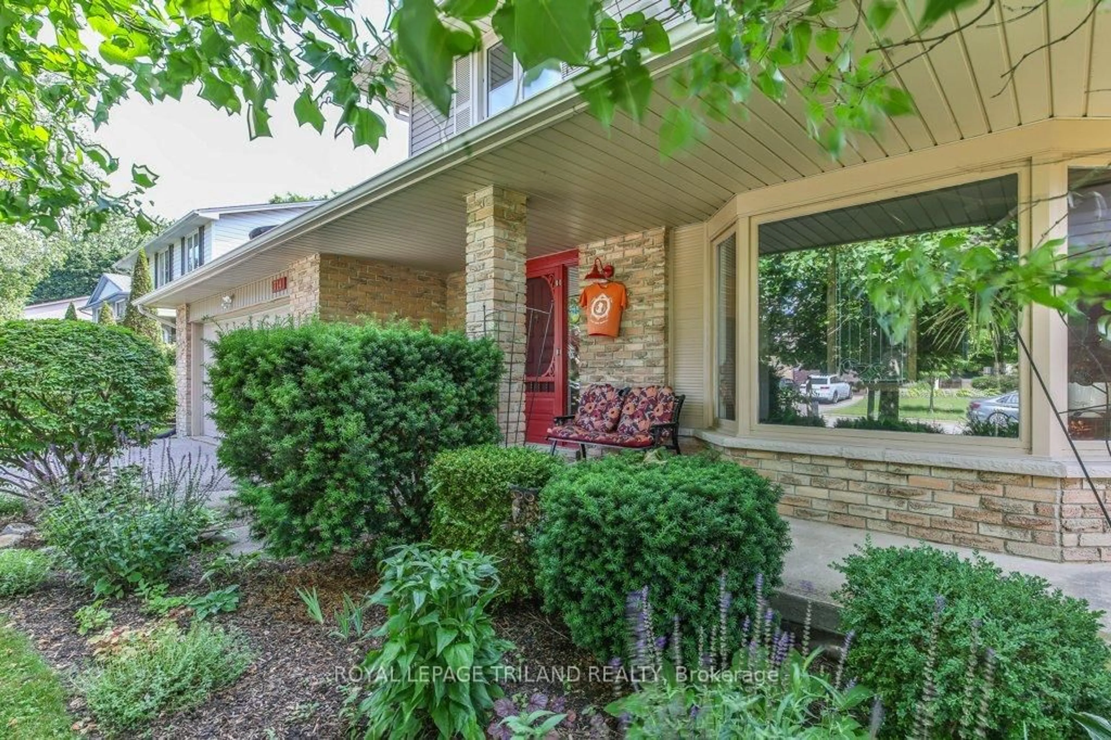 Unknown for 714 CRANBROOK Rd, London South Ontario N6K 1W9