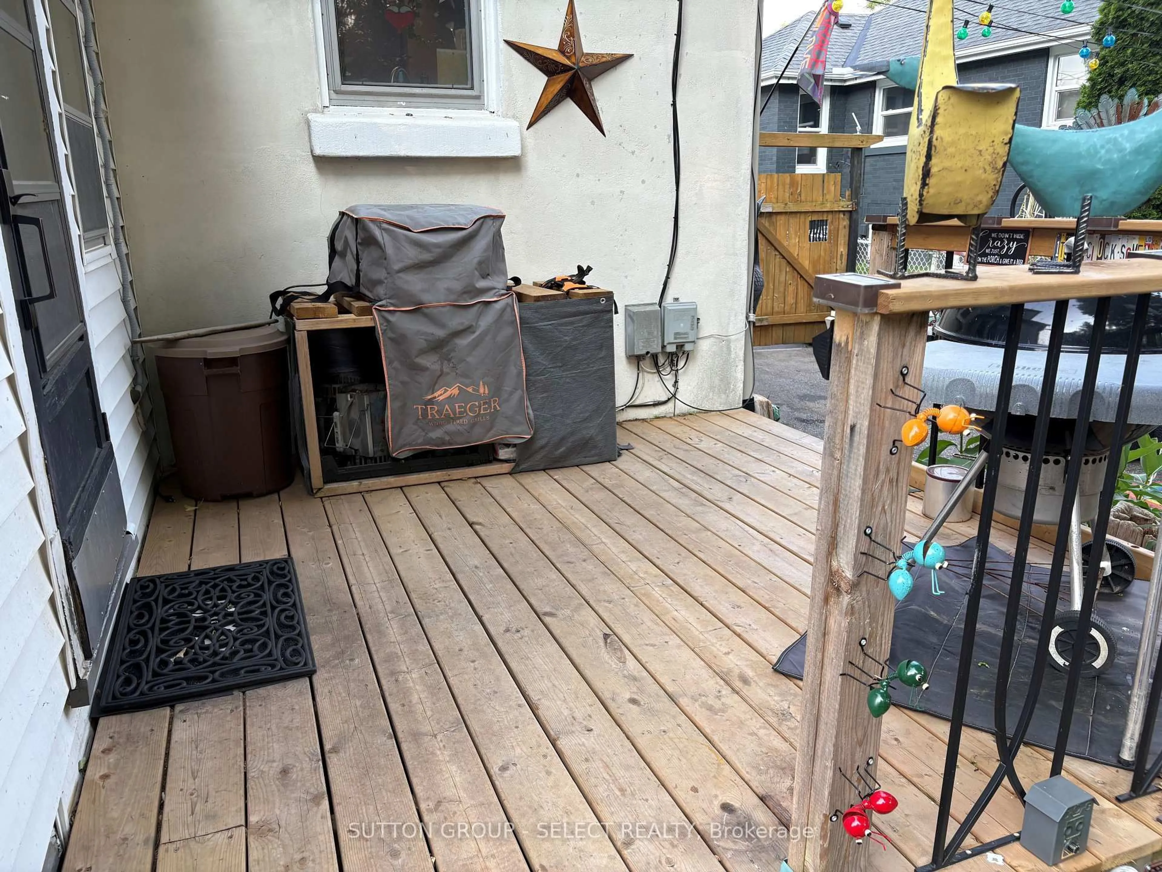 A pic of a room for 369 BOLER Rd, London South Ontario N6K 2K6