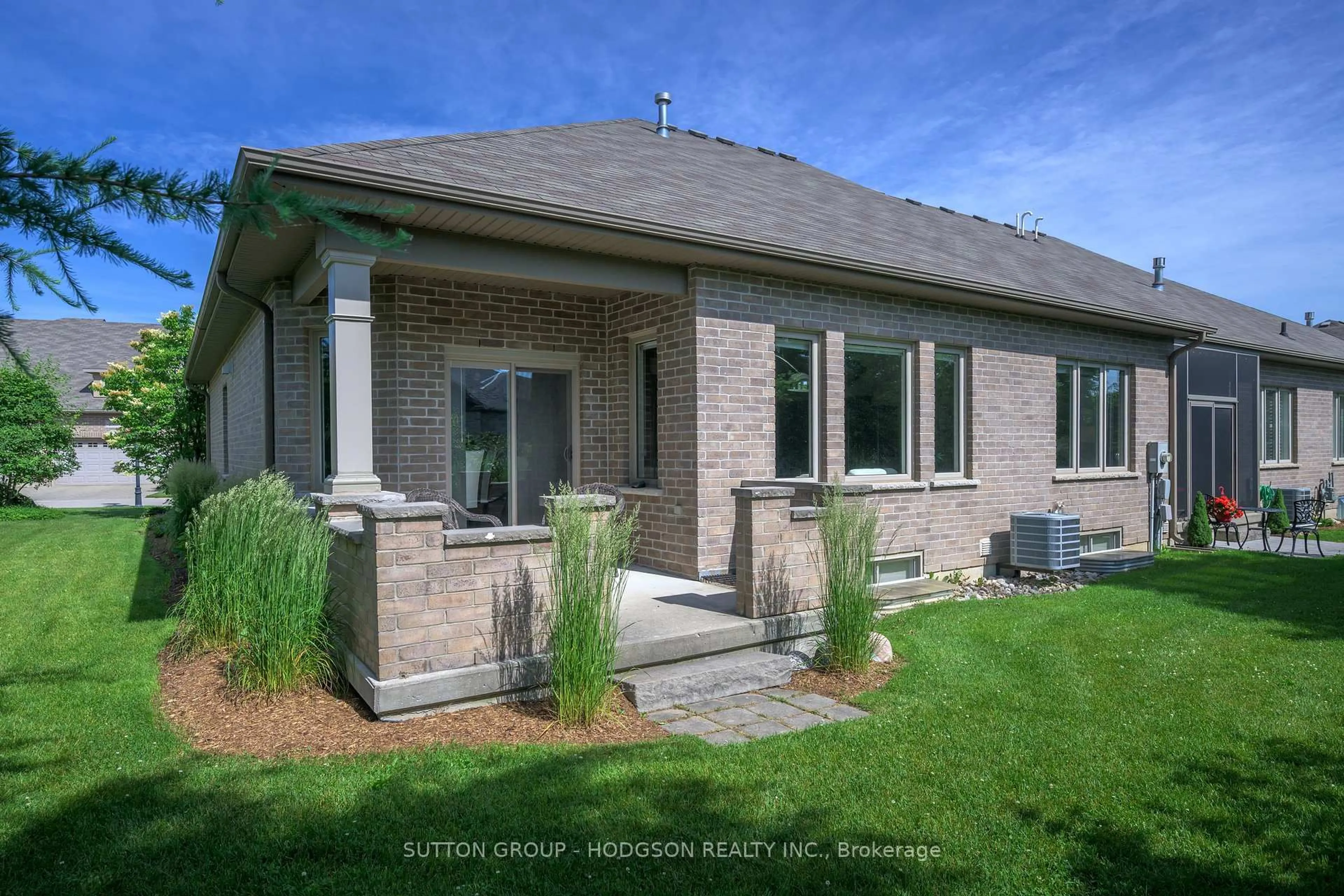 Home with brick exterior material, unknown for 2757 Sandra Post Lane, London South Ontario N6K 5R4