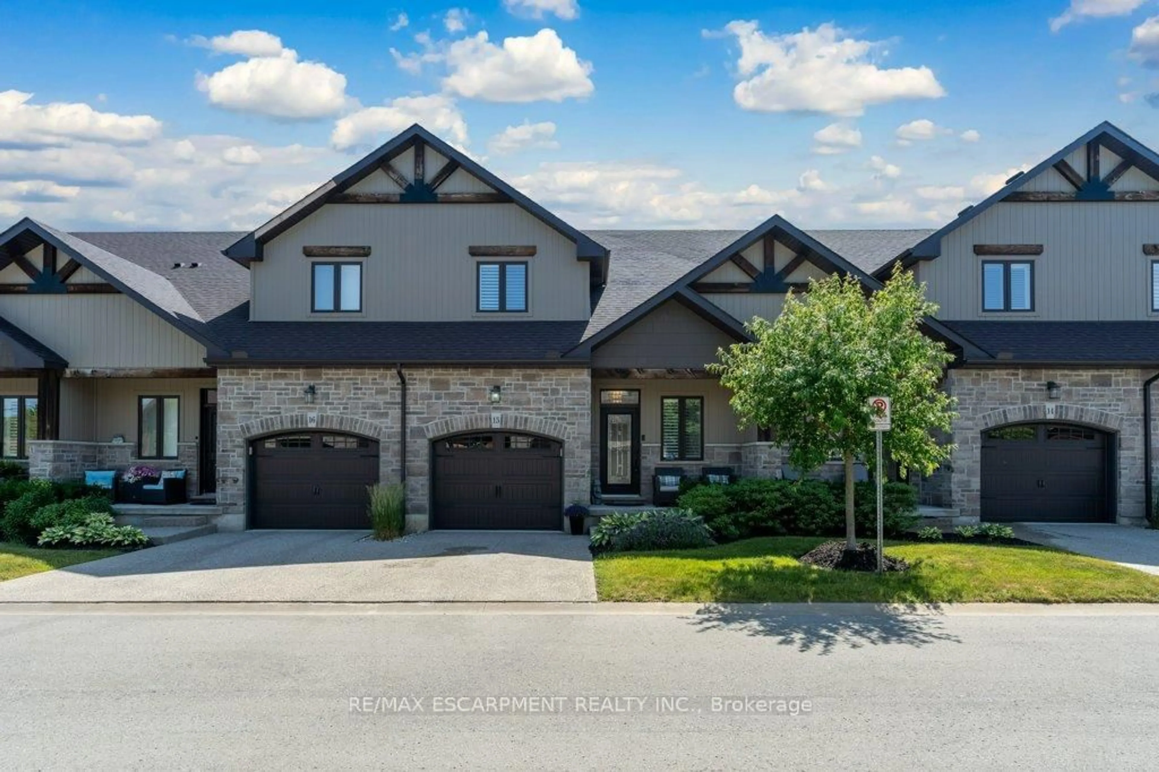 Home with brick exterior material, street for 3300 Culp Rd #15, Lincoln Ontario L0R 2E0