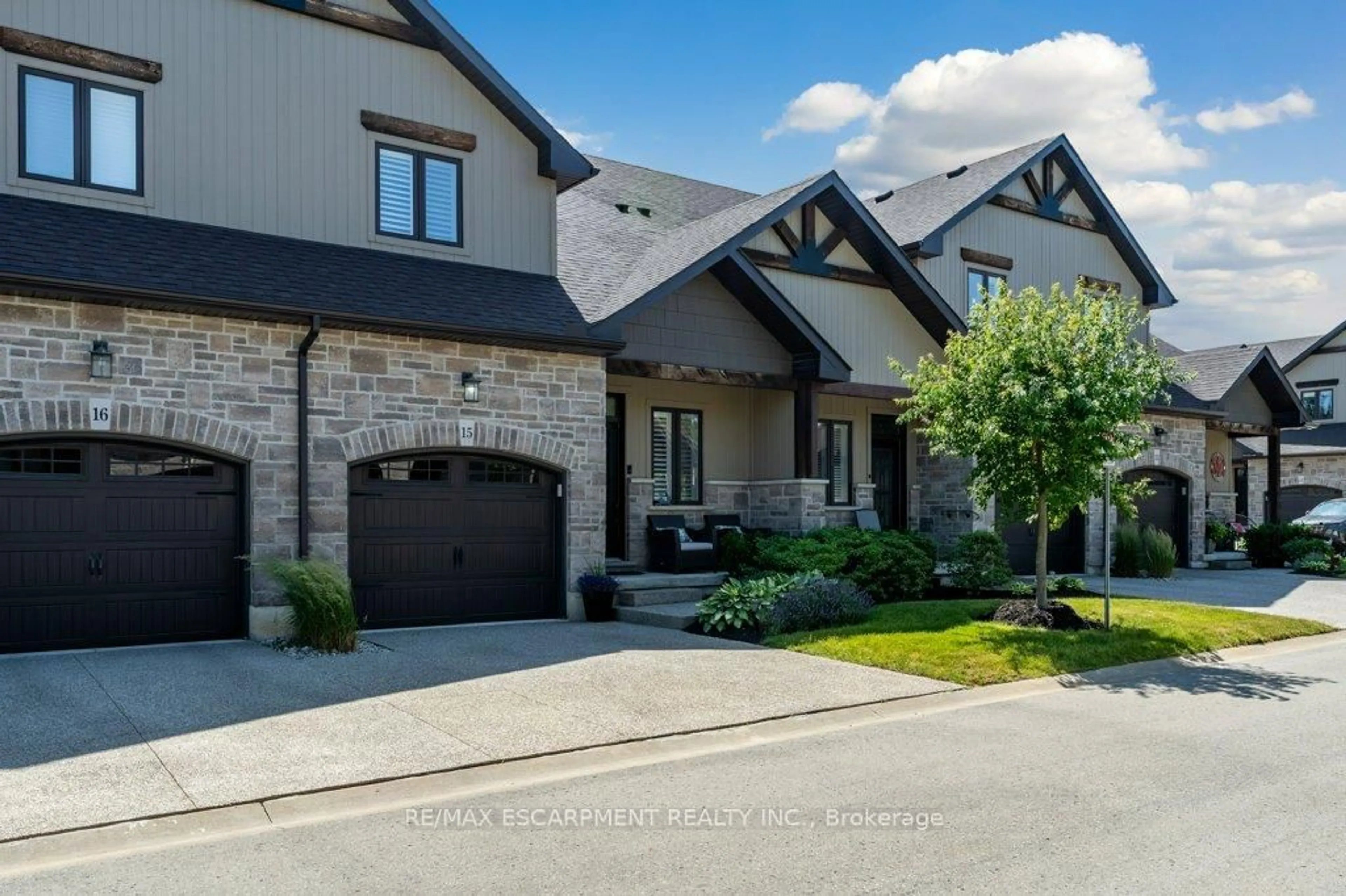 Home with brick exterior material, street for 3300 Culp Rd #15, Lincoln Ontario L0R 2E0