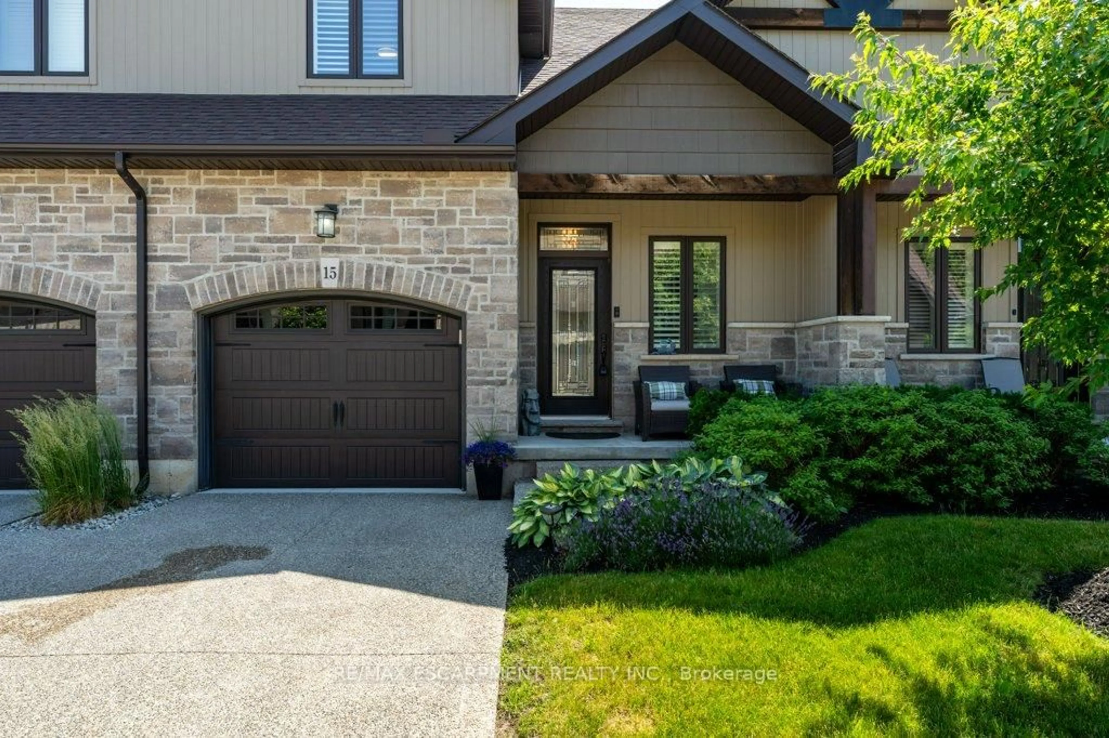 Home with brick exterior material, street for 3300 Culp Rd #15, Lincoln Ontario L0R 2E0