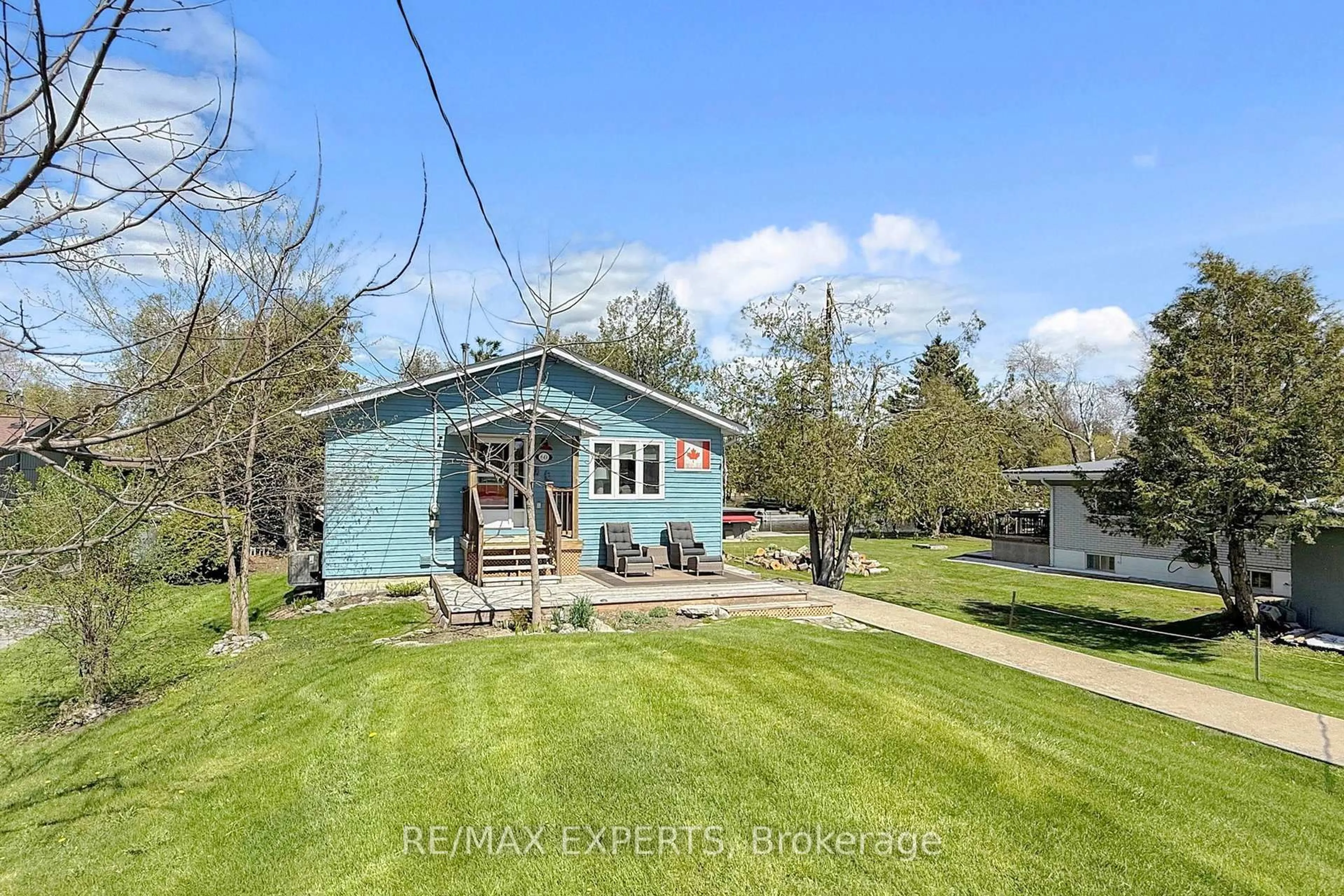 A pic from outside/outdoor area/front of a property/back of a property/a pic from drone, water/lake/river/ocean view for 60 River Dr, Kawartha Lakes Ontario K0M 1N0