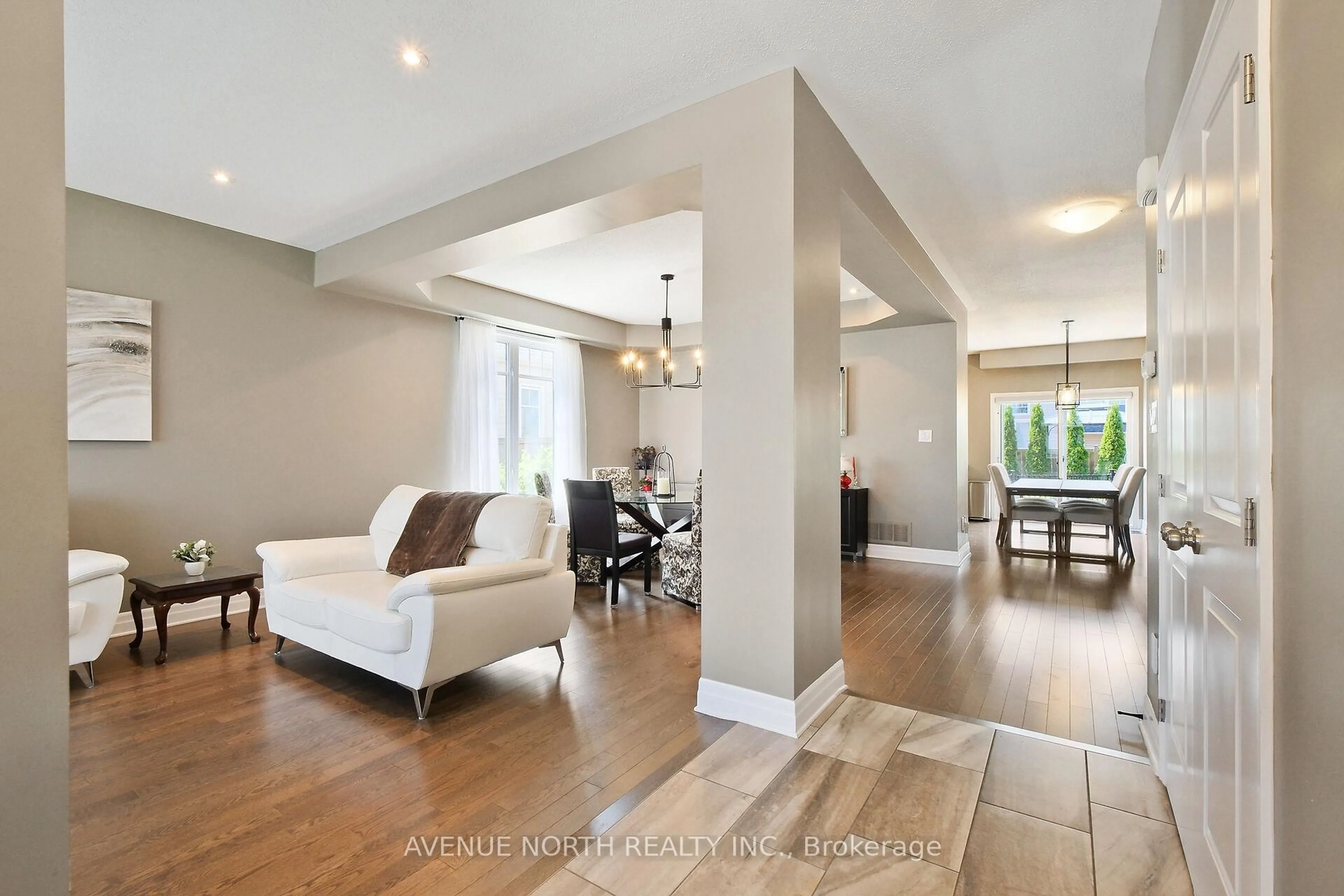 Living room with furniture, unknown for 332 Andalusian Cres, Ottawa Ontario K2V 0C2