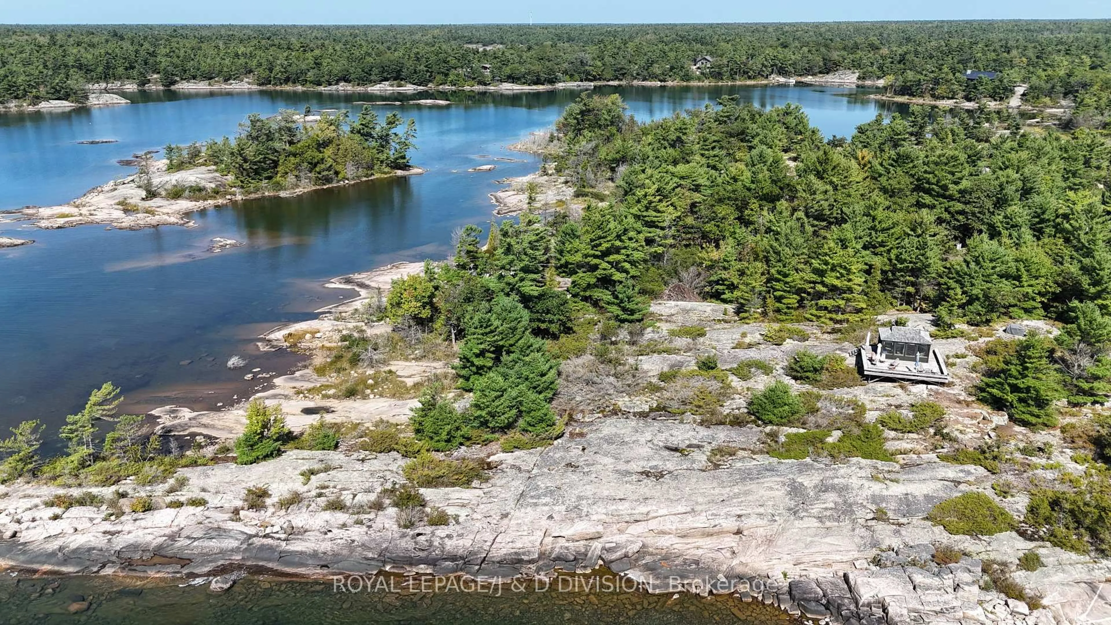 A pic from outside/outdoor area/front of a property/back of a property/a pic from drone, water/lake/river/ocean view for 2 IS 4170 Island, Georgian Bay Ontario P2A 0B7
