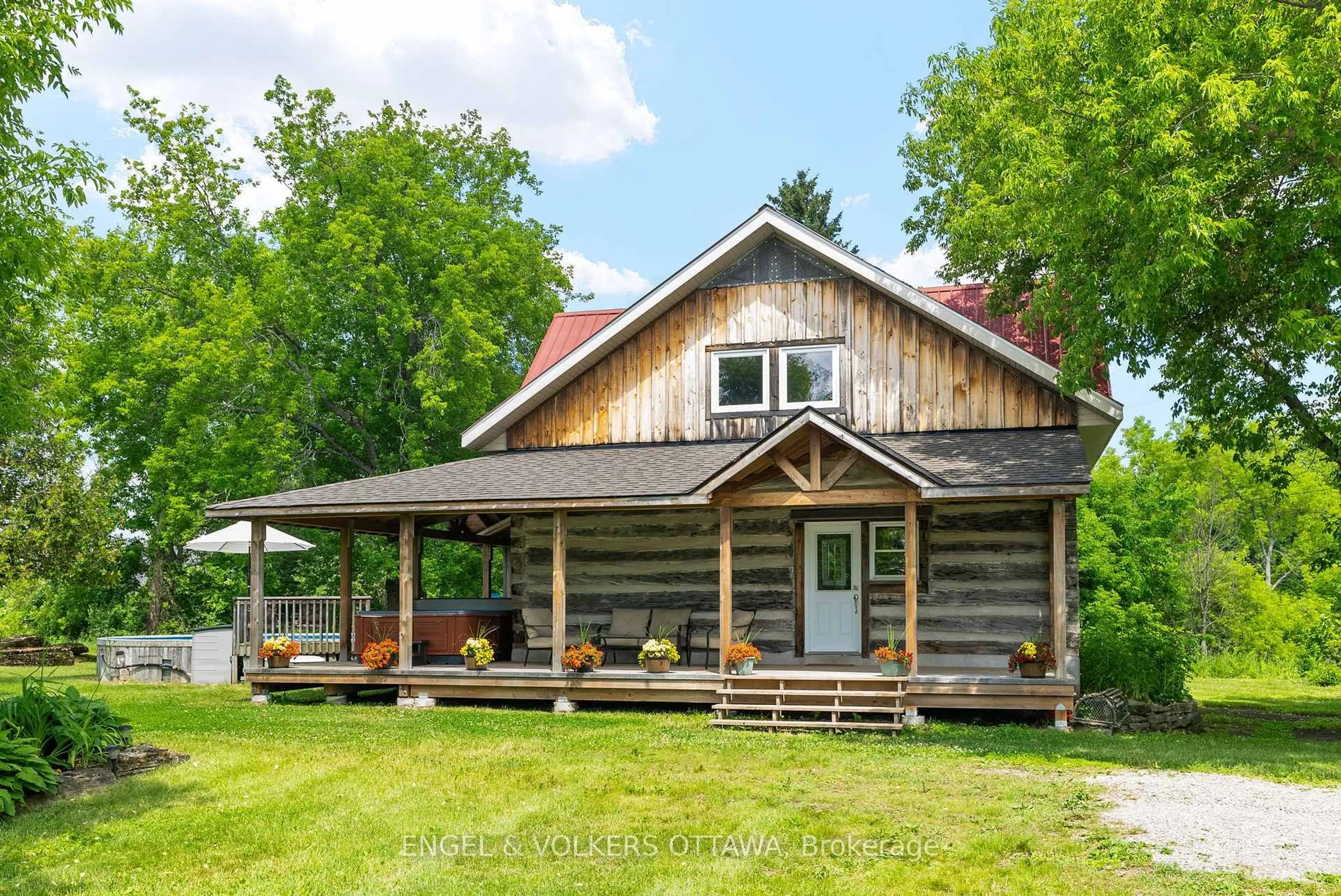 Home with vinyl exterior material, building for 181 Salter Rd, Smiths Falls Ontario K7A 4S7