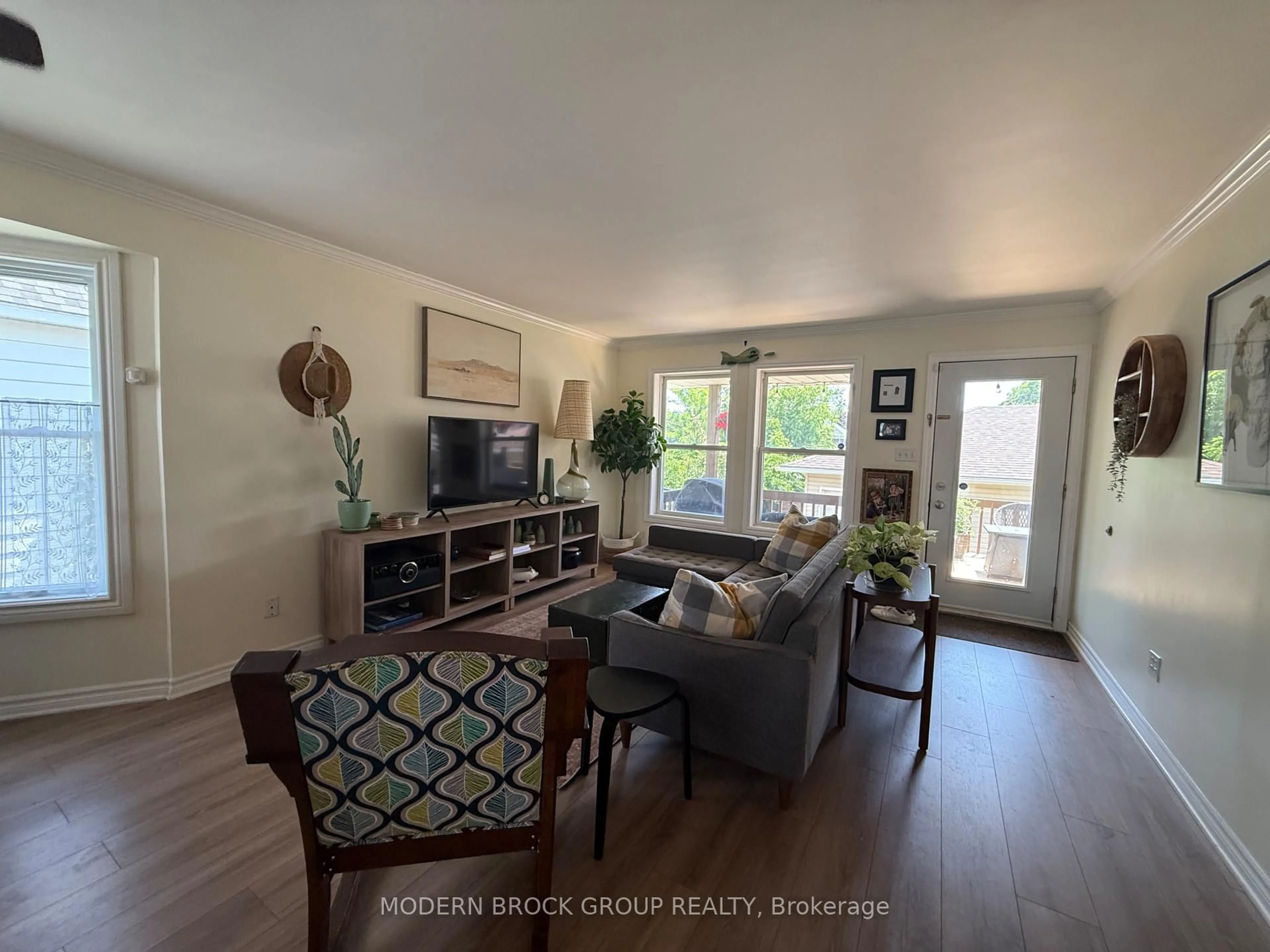 Living room with furniture, unknown for 235 Wood St, Prescott Ontario K0E 1T0