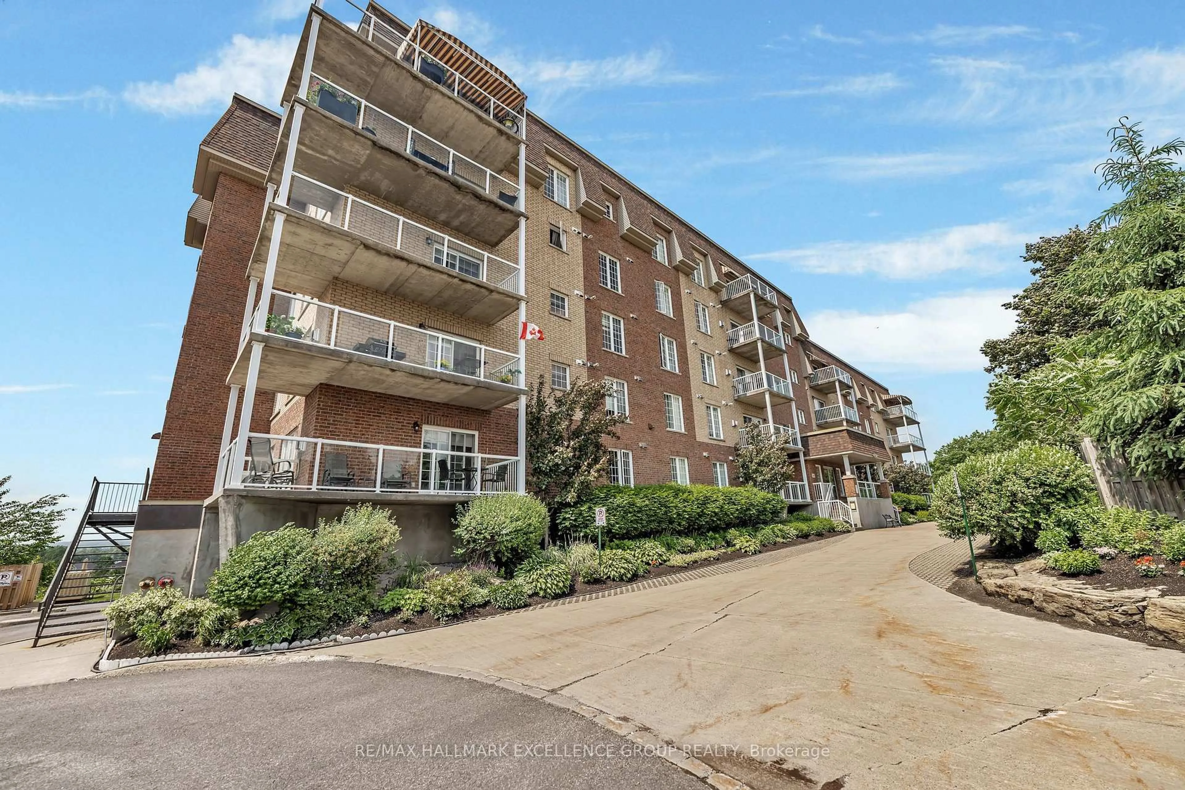 A pic from outside/outdoor area/front of a property/back of a property/a pic from drone, street for 2360 Albert St #107, Clarence-Rockland Ontario K4K 0C4