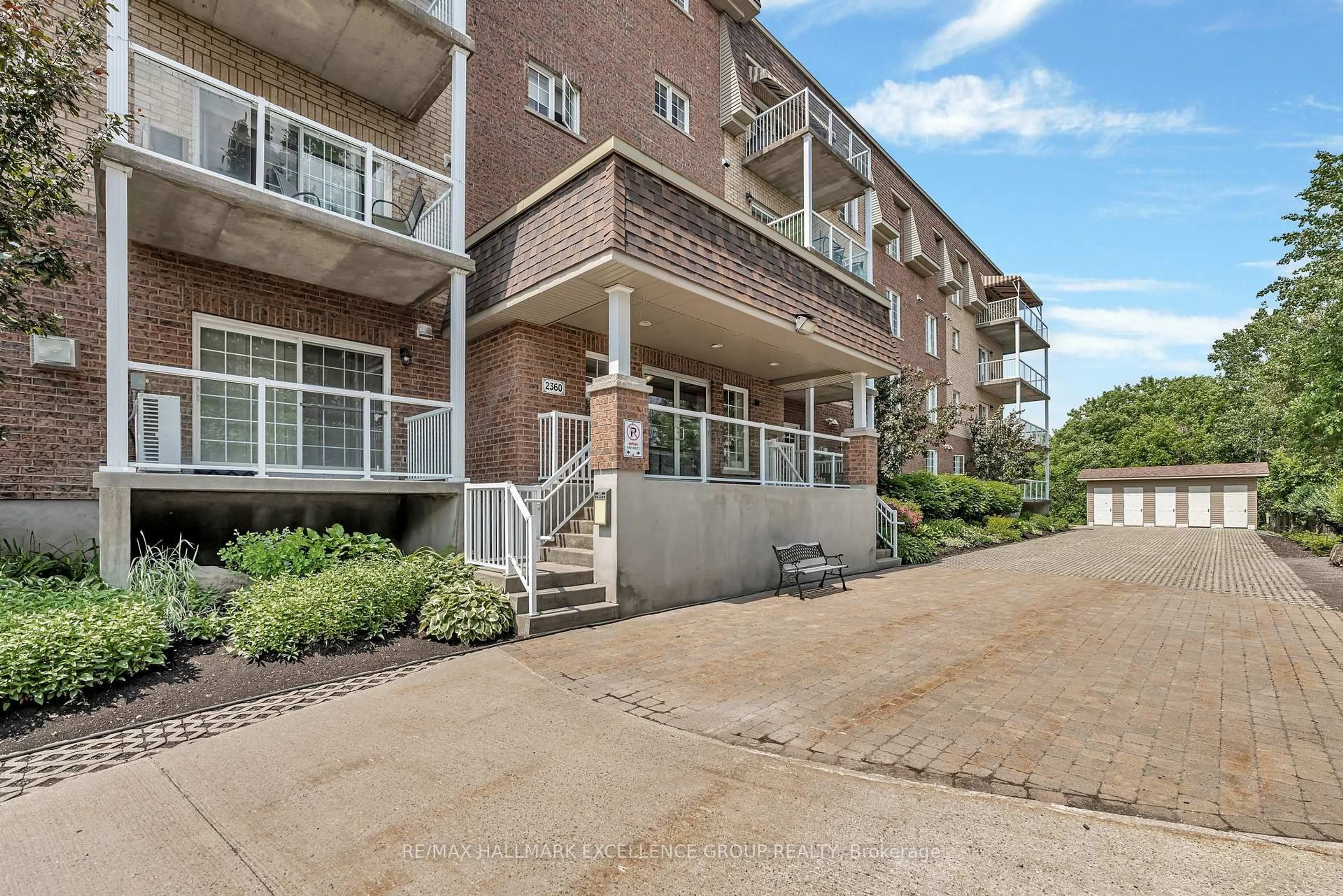 Patio, street for 2360 Albert St #107, Clarence-Rockland Ontario K4K 0C4