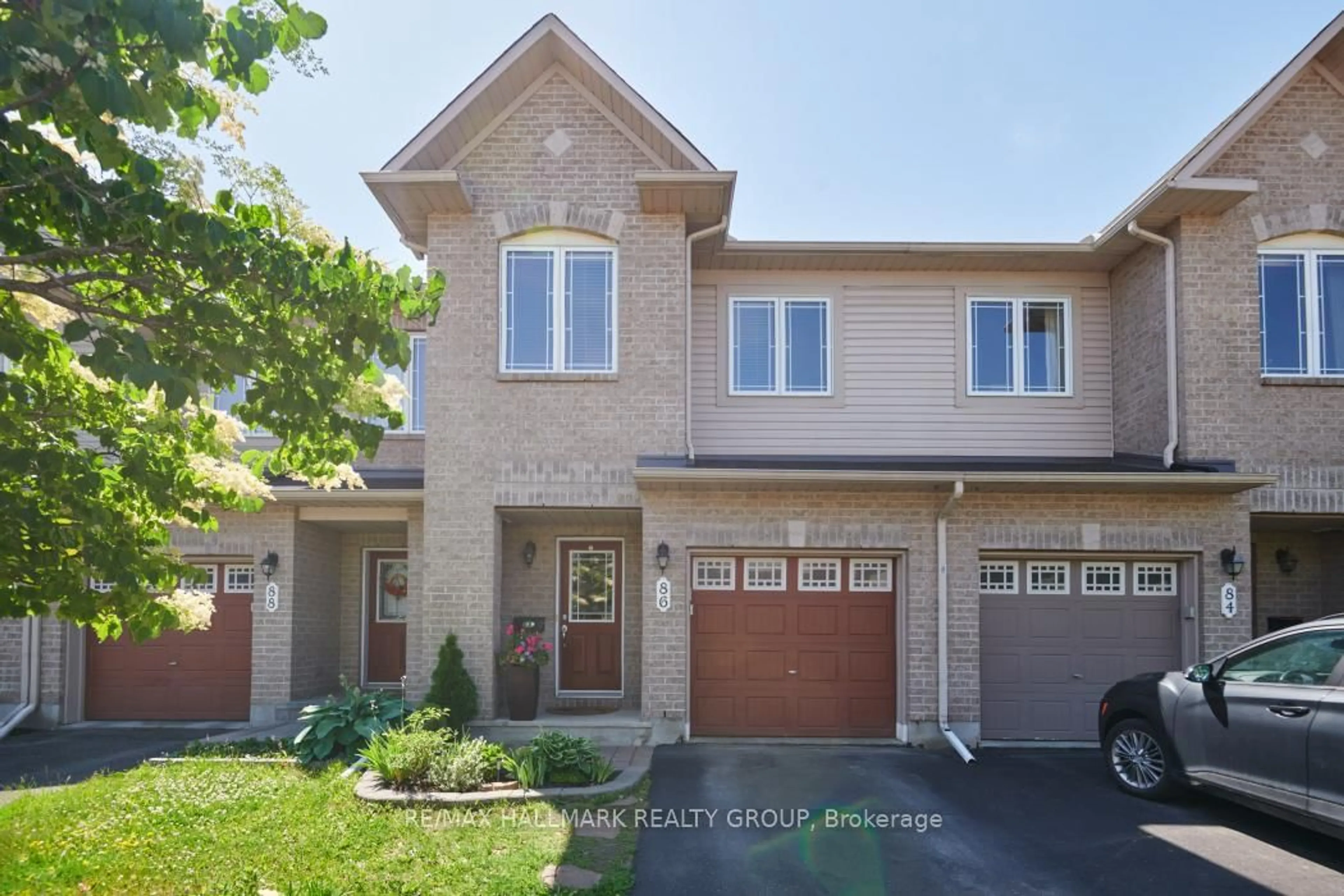 Unknown for 86 Indigo St, Ottawa Ontario K1J 0A8