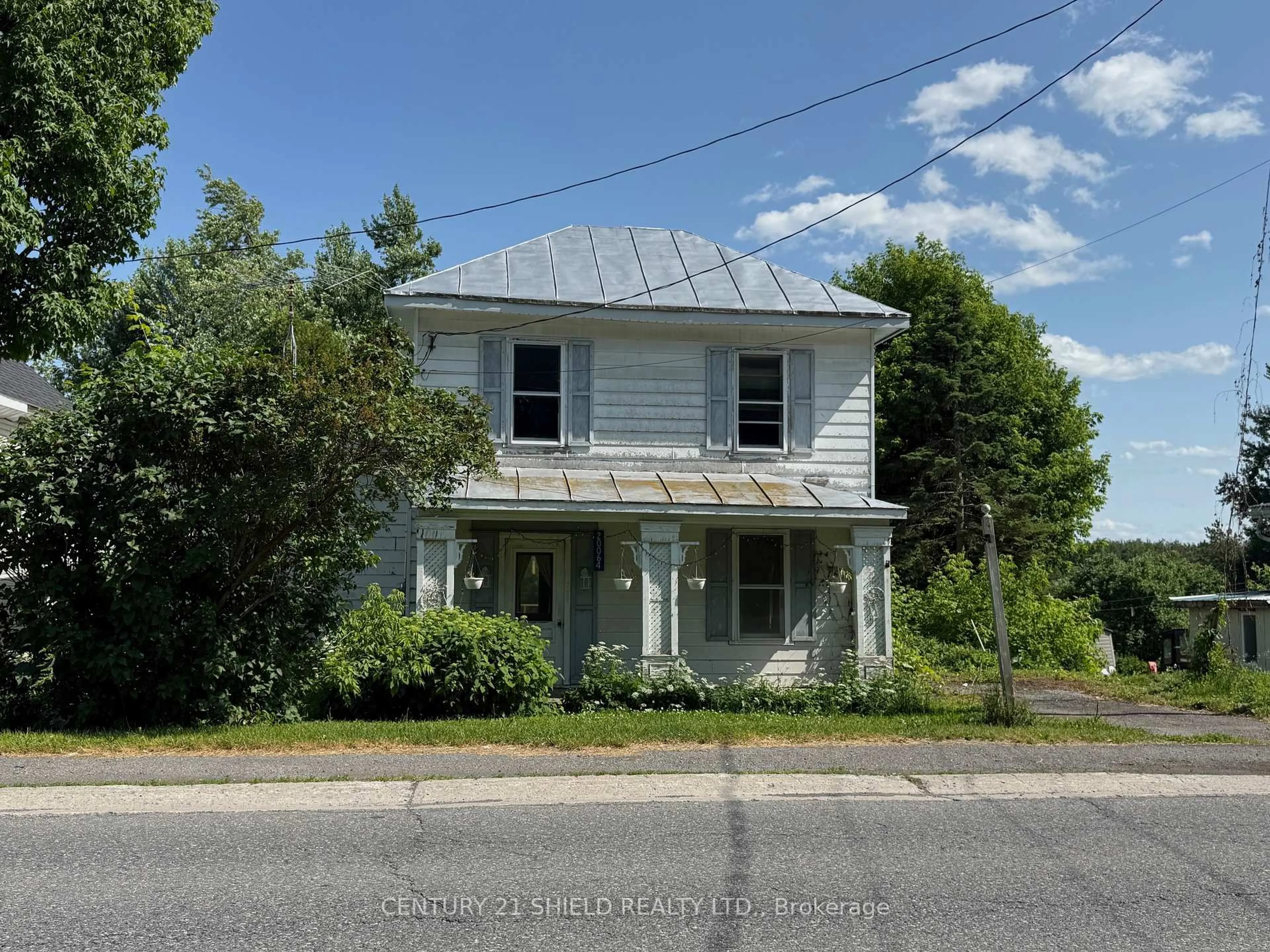 A pic from outside/outdoor area/front of a property/back of a property/a pic from drone, building for 20064 County Rd 18 Rd, South Glengarry Ontario K0C 2J0