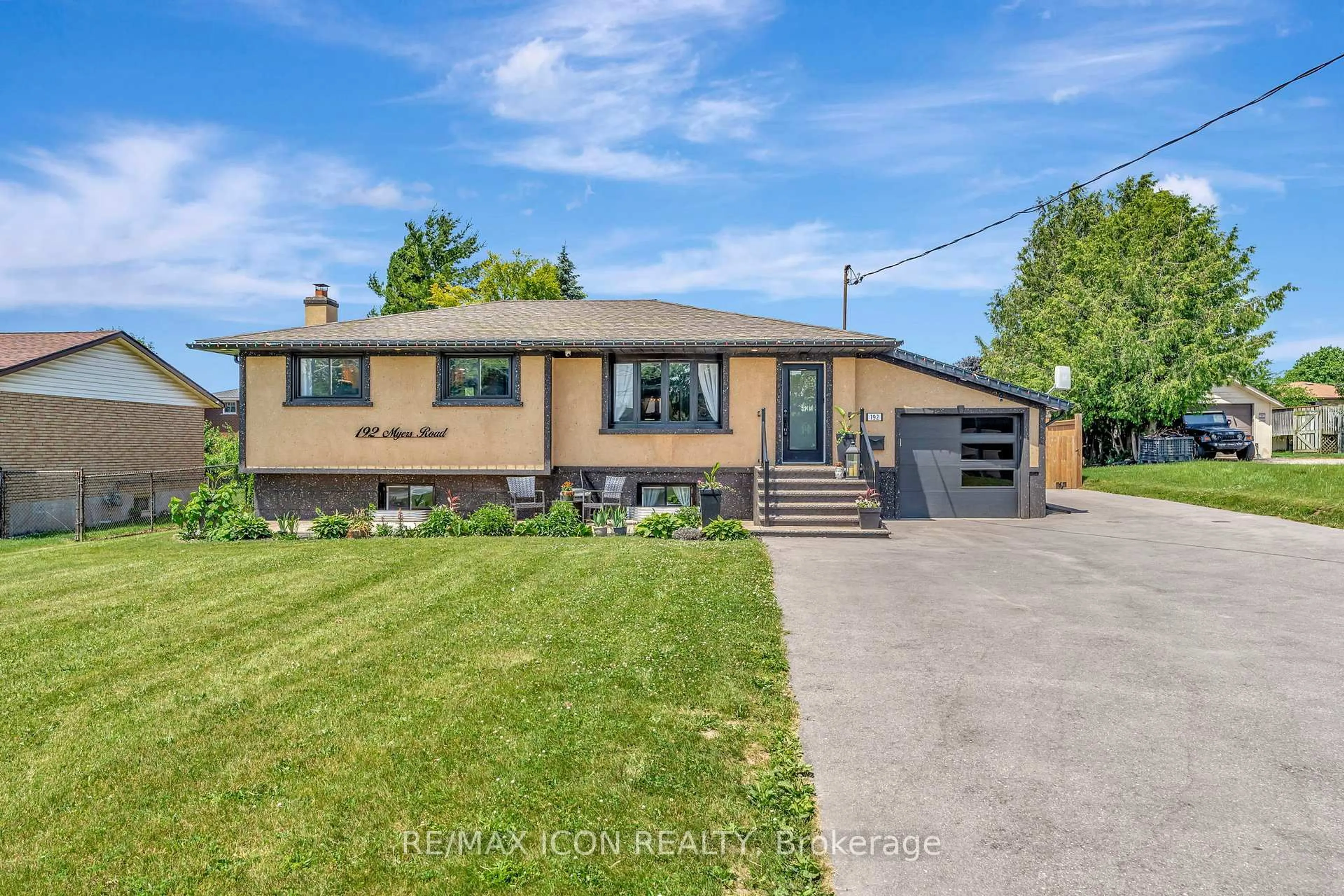 Home with brick exterior material, street for 192 Myers Rd, Cambridge Ontario N1R 7H1