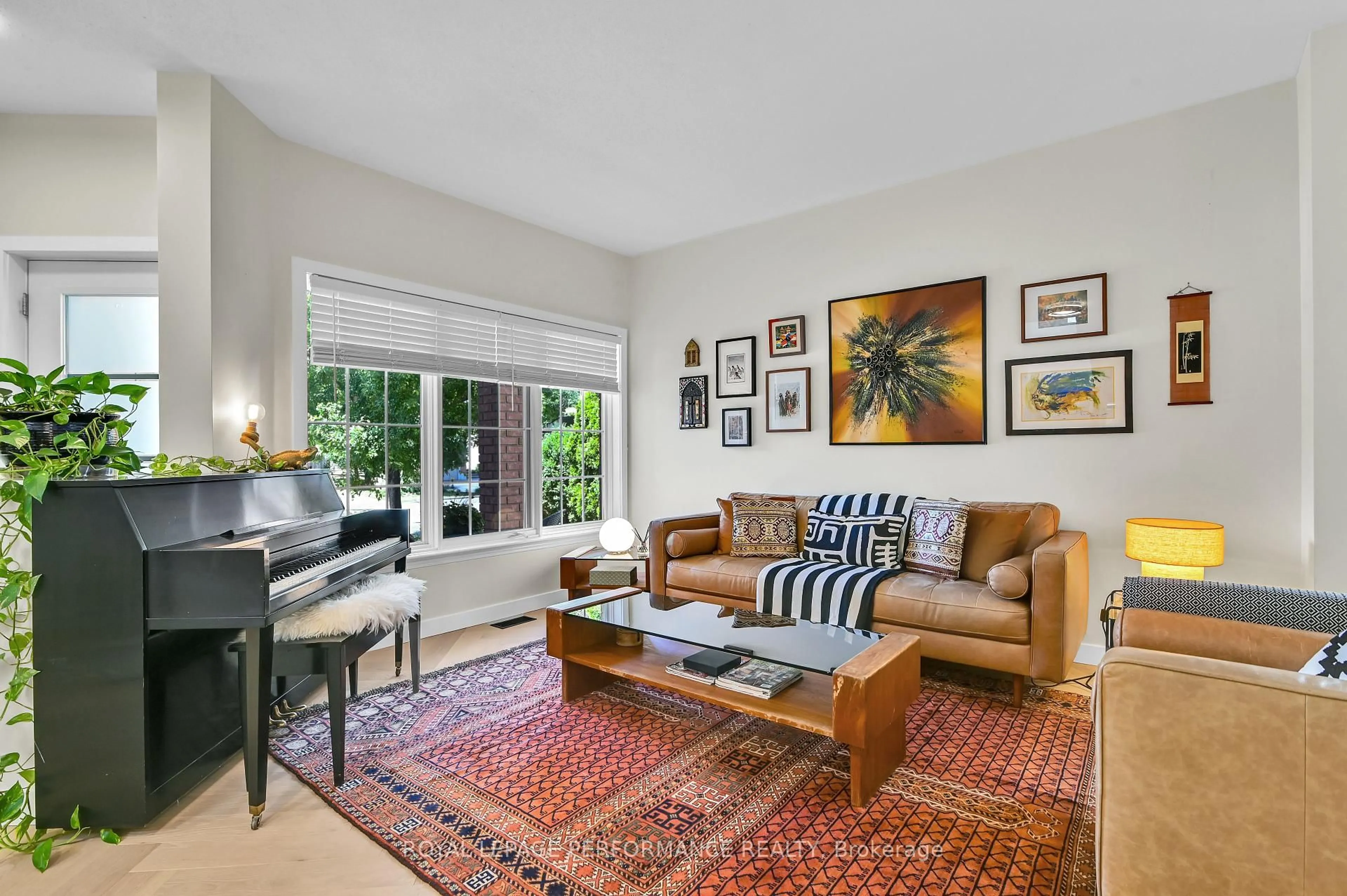 Living room with furniture, unknown for 2185 Nantes St, Ottawa Ontario K4A 4E5