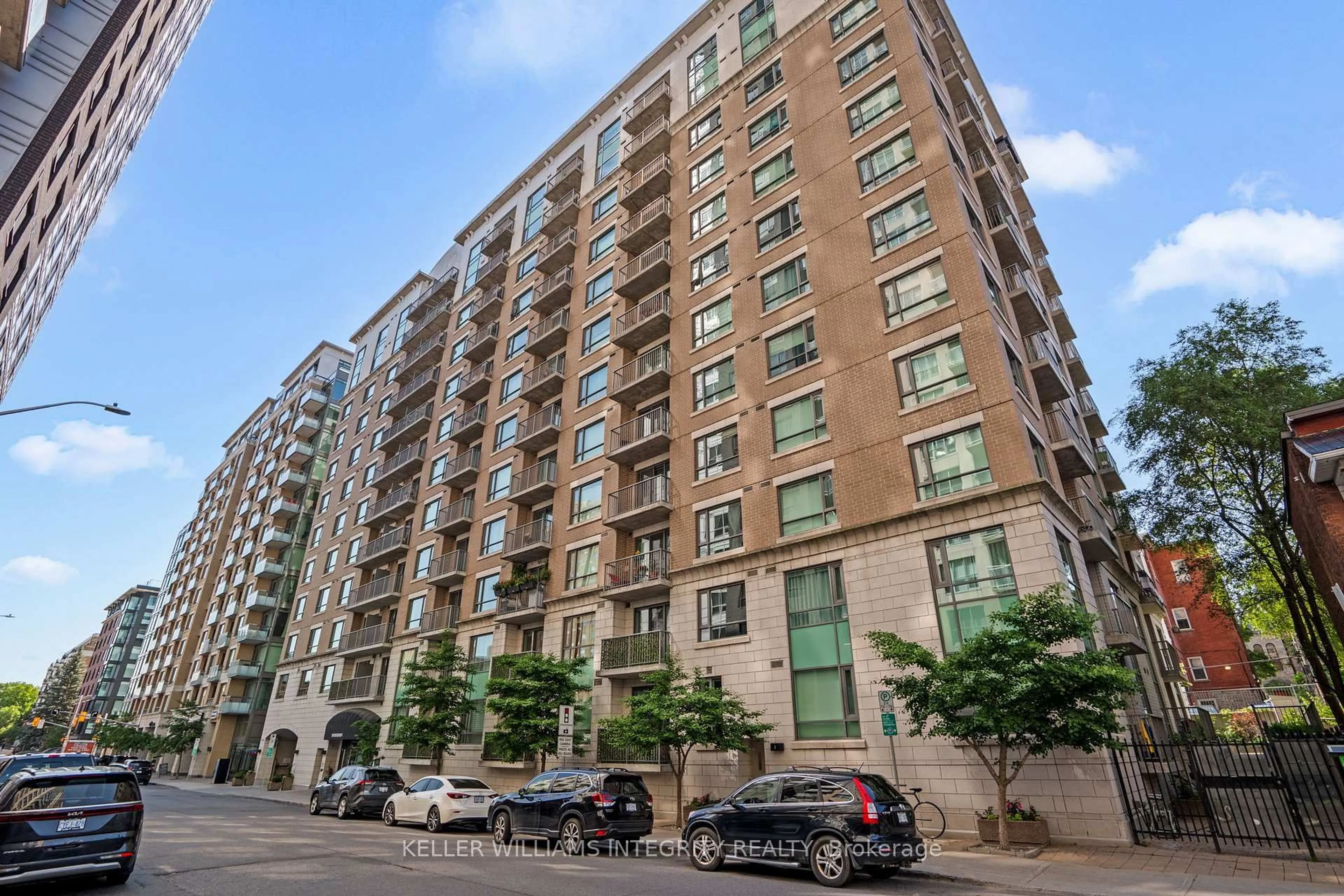 Patio, unknown for 200 Besserer St #309, Ottawa Ontario K1N 0A7