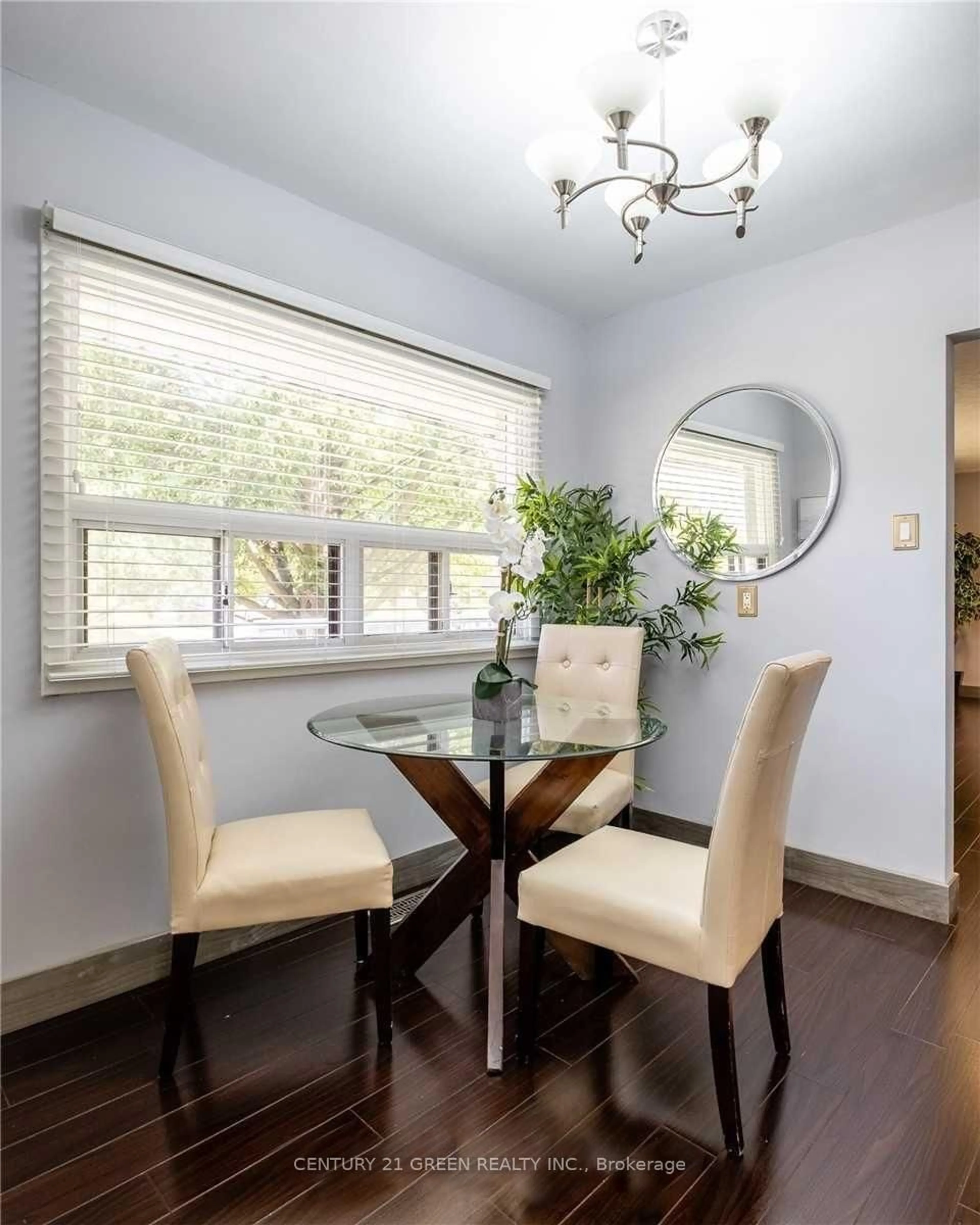 Dining room, wood/laminate floor for 217 Mayfield Ave, Waterloo Ontario N2J 3S6