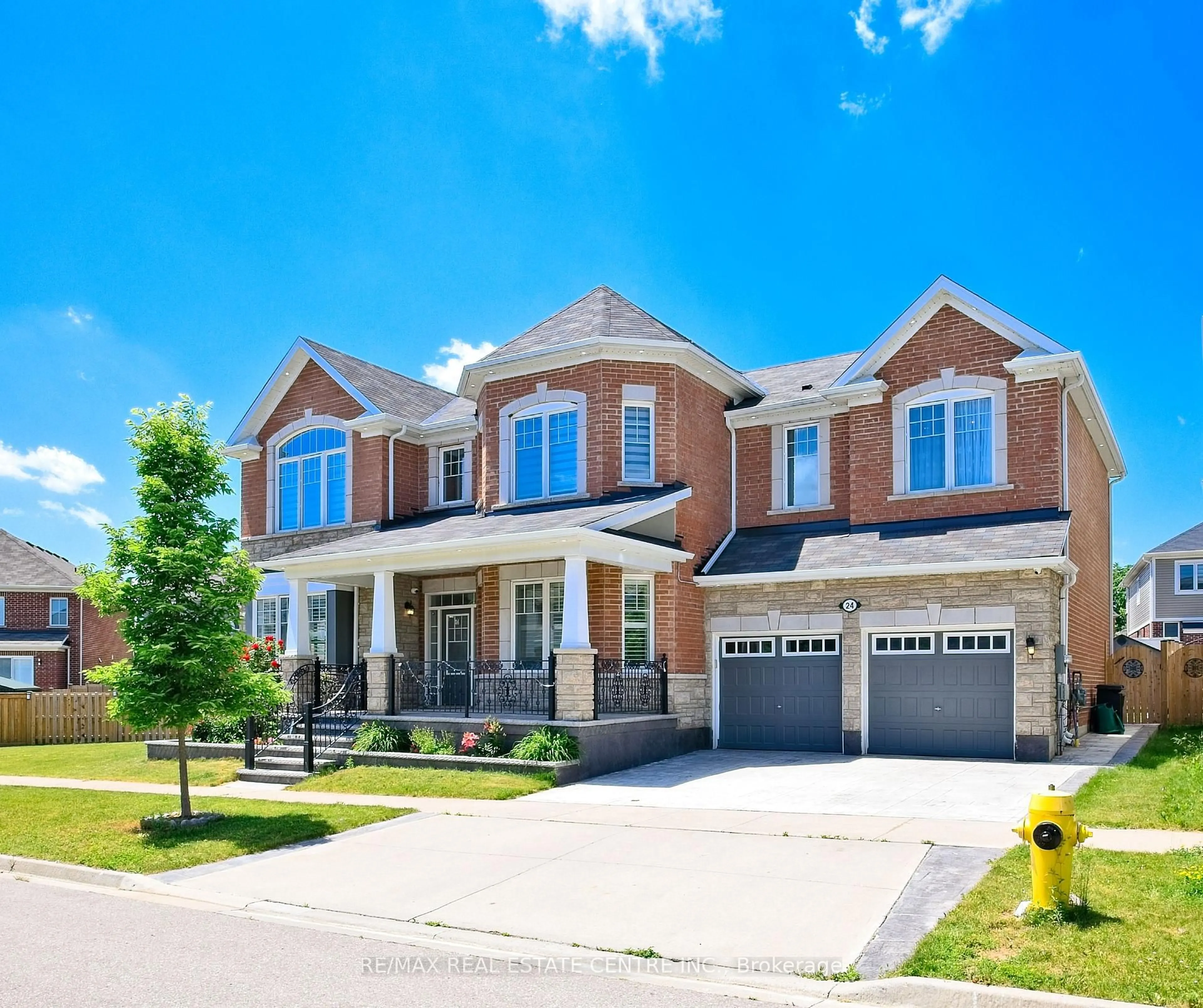 Home with brick exterior material, street for 24 Pickett Pl, Cambridge Ontario N3E 0B7