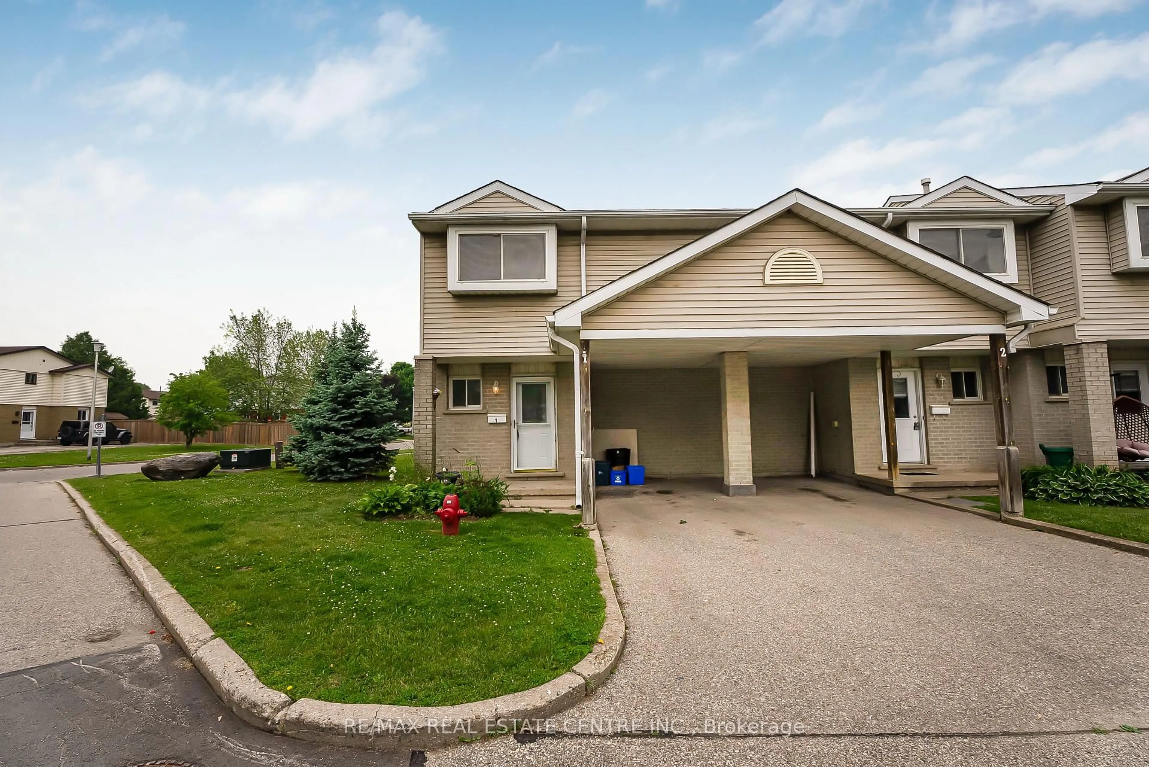 Unknown for 125 Sekura Cres #1, Cambridge Ontario N1R 8B4