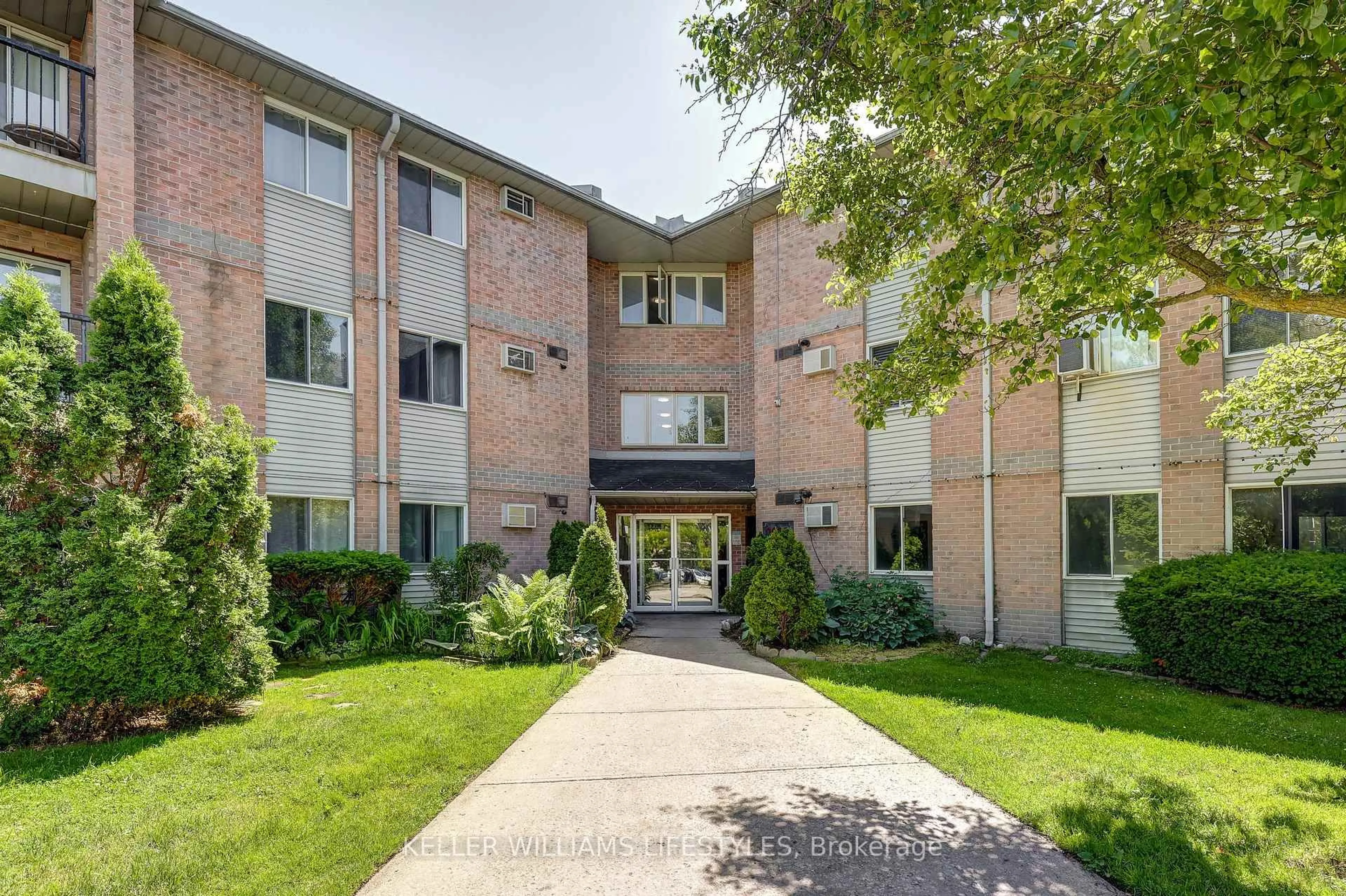 Unknown for 2228 Trafalgar St #307, London East Ontario N5V 4J8