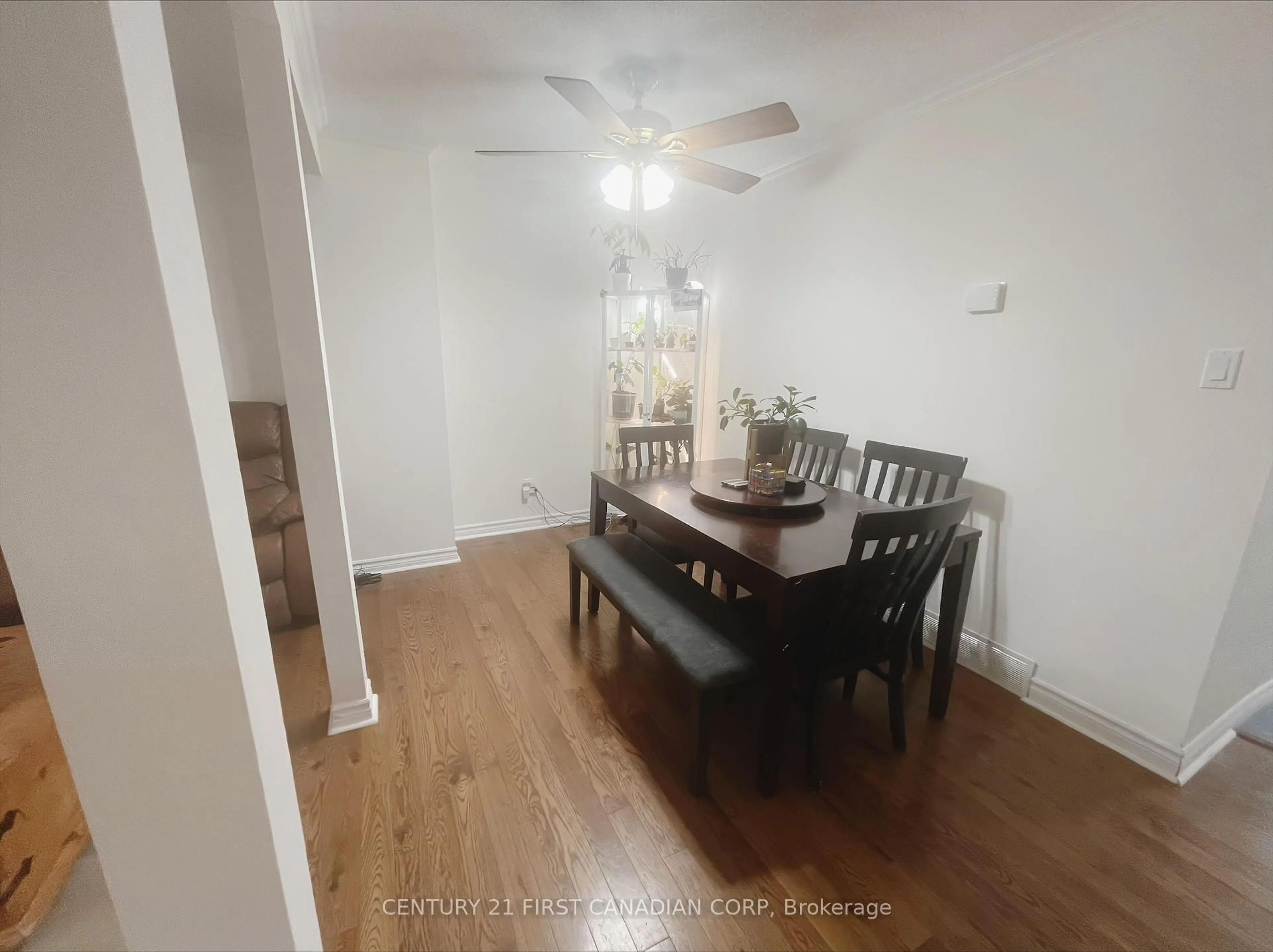 Dining room, unknown for 55 Ashley Cres #30, London South Ontario N6E 3R8