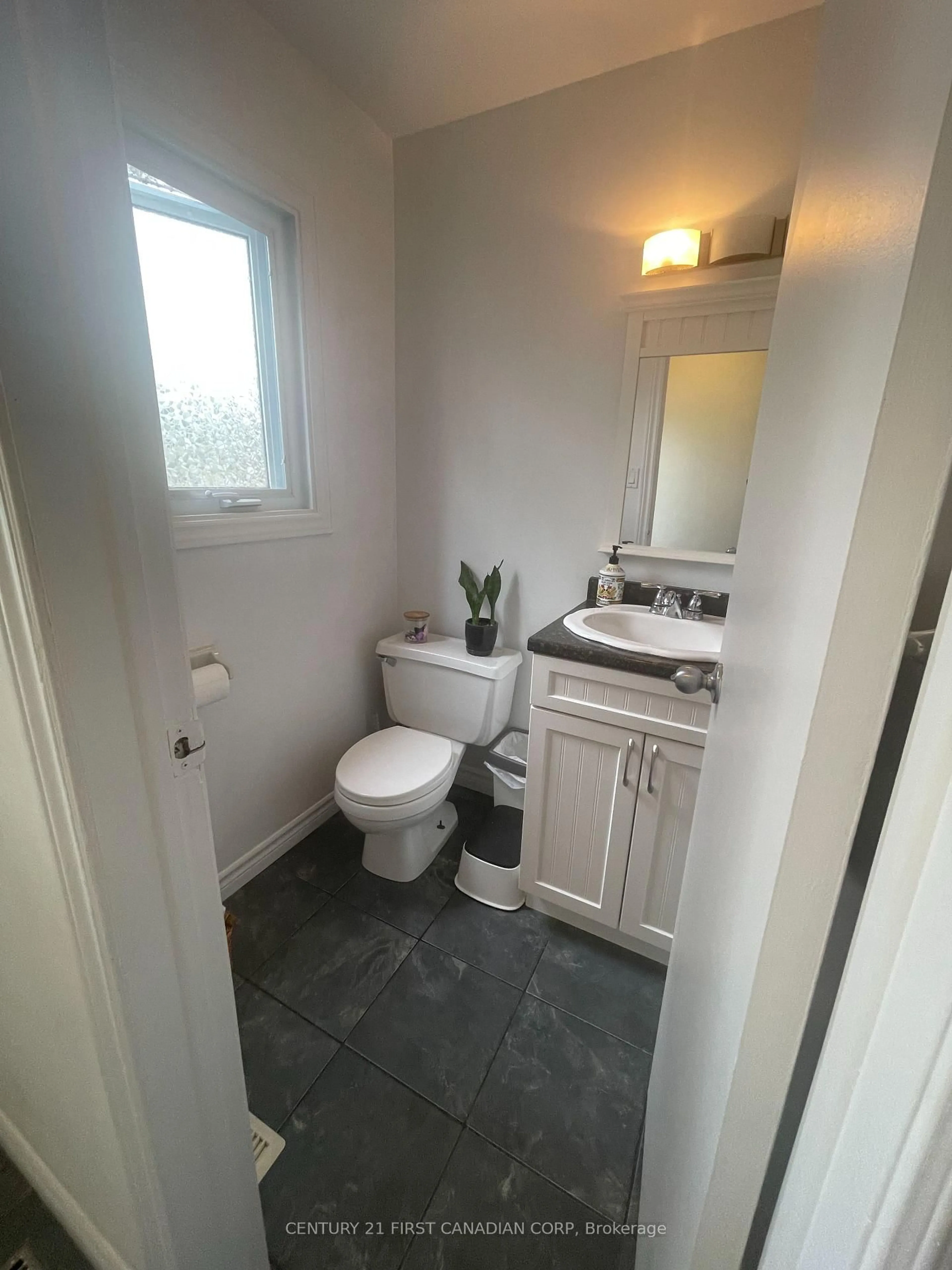 Standard bathroom, ceramic/tile floor for 55 Ashley Cres #30, London South Ontario N6E 3R8