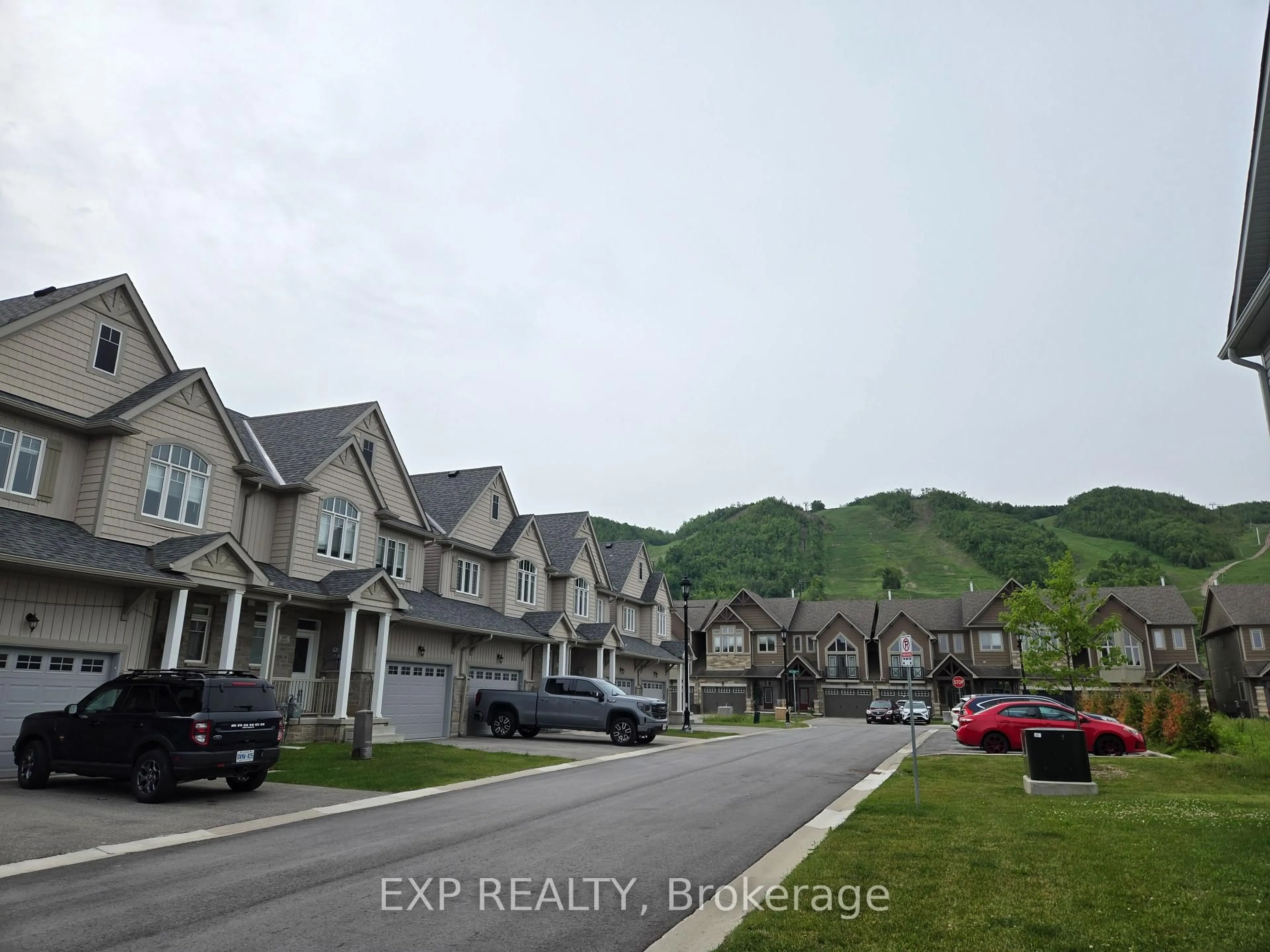 Unknown for 107 Rosie St, Blue Mountains Ontario N0H 1J0